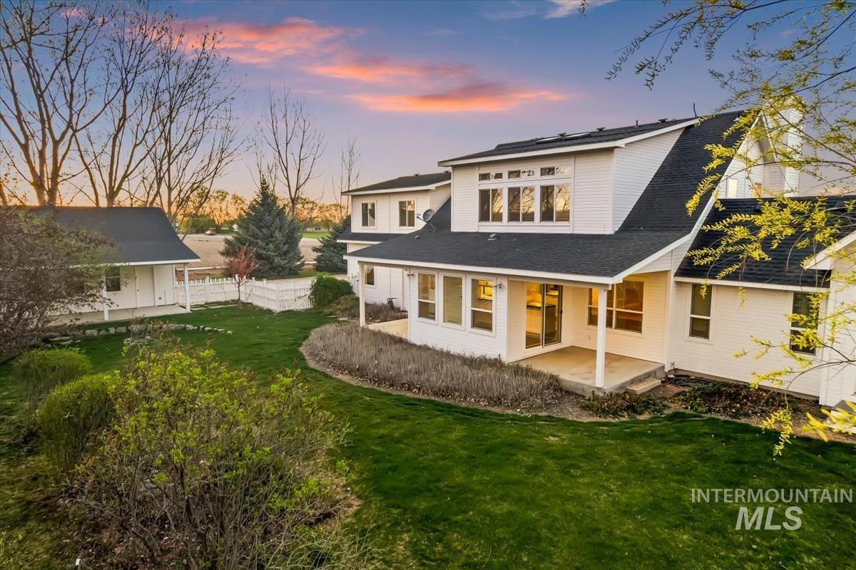 6129 Ustick Rd, Nampa, Idaho 83687, 5 Bedrooms, 4 Bathrooms, Residential For Sale, Price $899,900,MLS 98979997