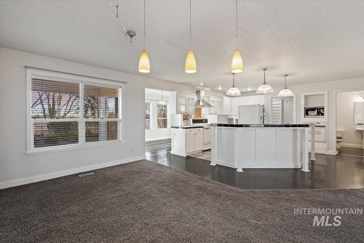 6129 Ustick Rd, Nampa, Idaho 83687, 5 Bedrooms, 4 Bathrooms, Residential For Sale, Price $899,900,MLS 98979997