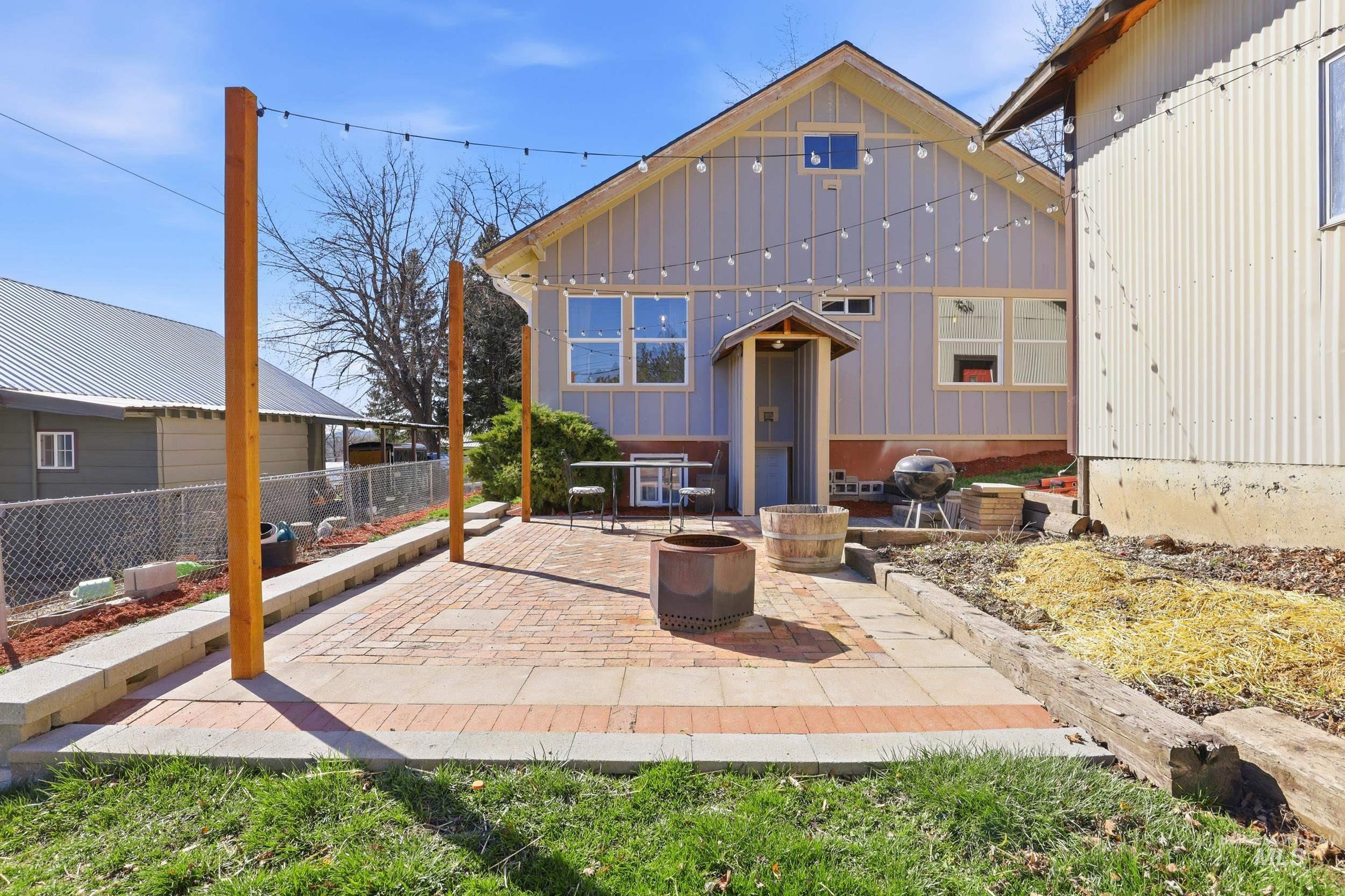 725 Elm, Potlatch, Idaho 83855, 3 Bedrooms, 2 Bathrooms, Residential For Sale, Price $359,000,MLS 98979998