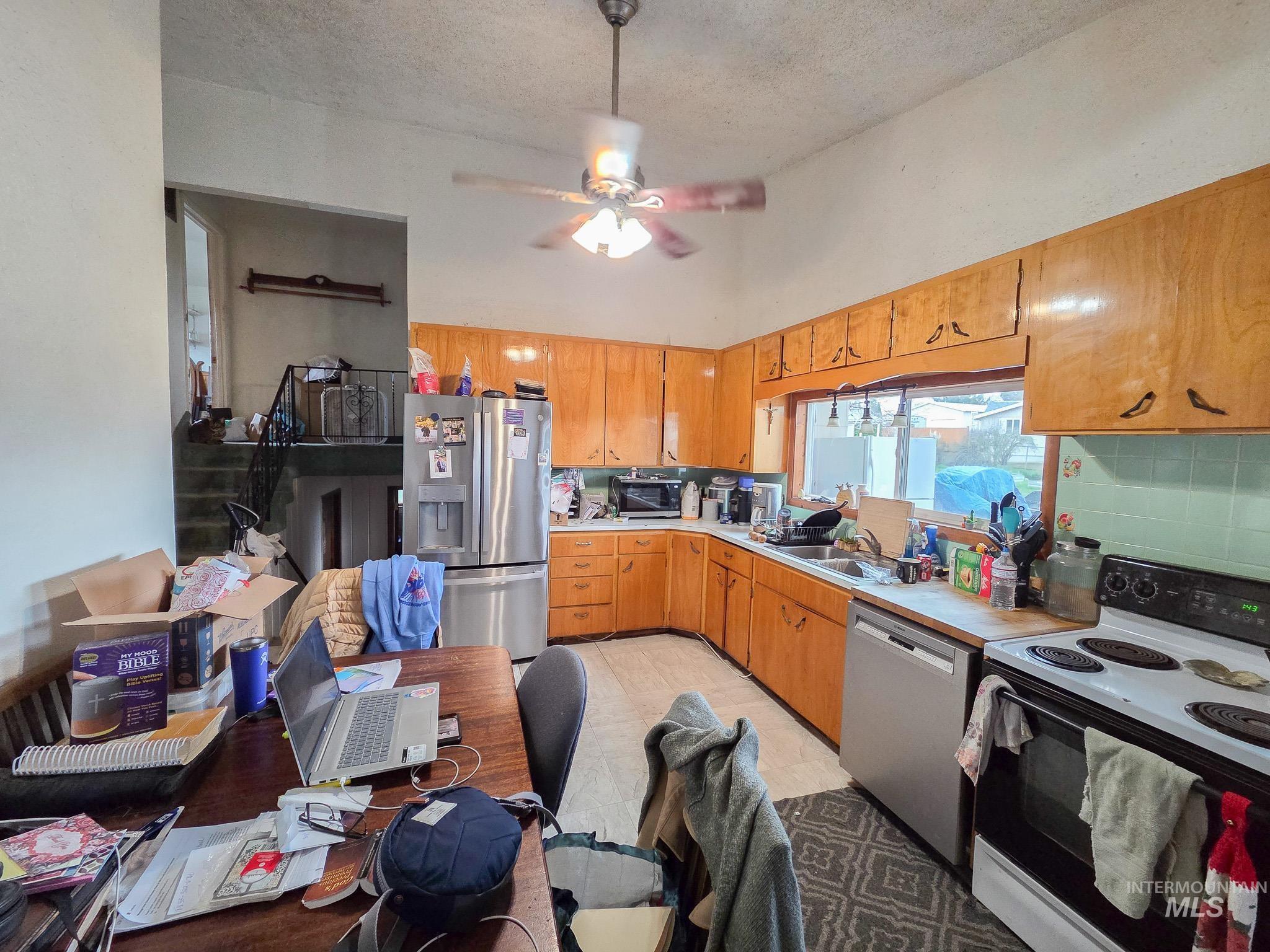 1532 Hemlock, Lewiston, Idaho 83501, 3 Bedrooms, 1 Bathroom, Residential For Sale, Price $250,000,MLS 98980003