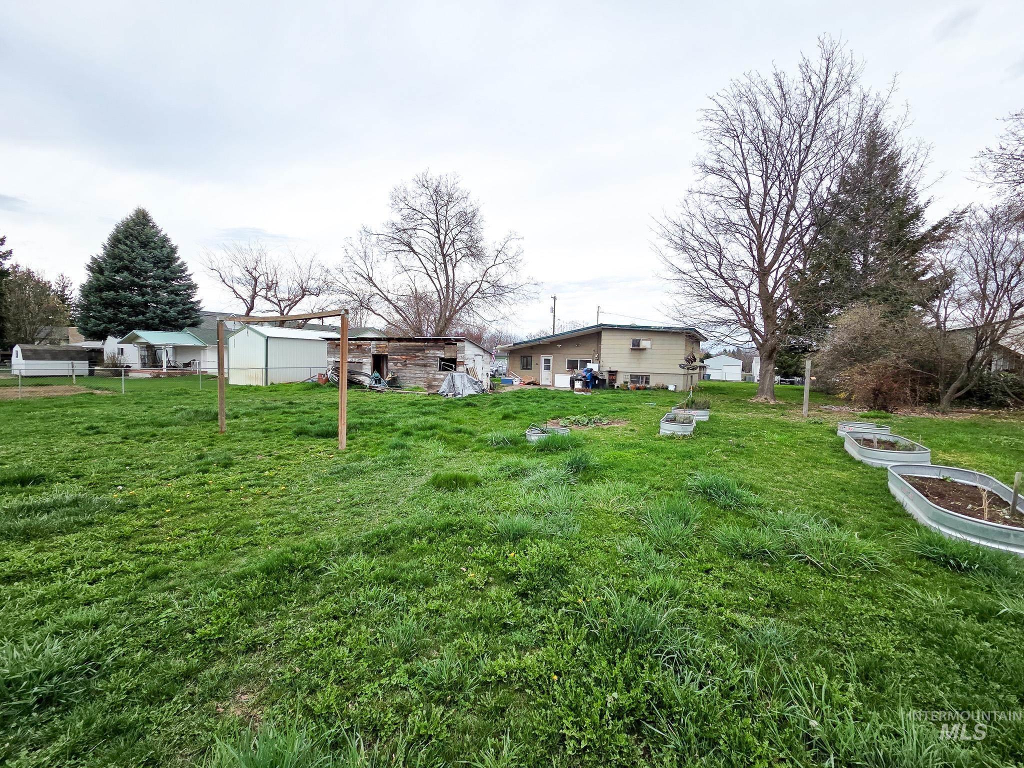 1532 Hemlock, Lewiston, Idaho 83501, 3 Bedrooms, 1 Bathroom, Residential For Sale, Price $250,000,MLS 98980003