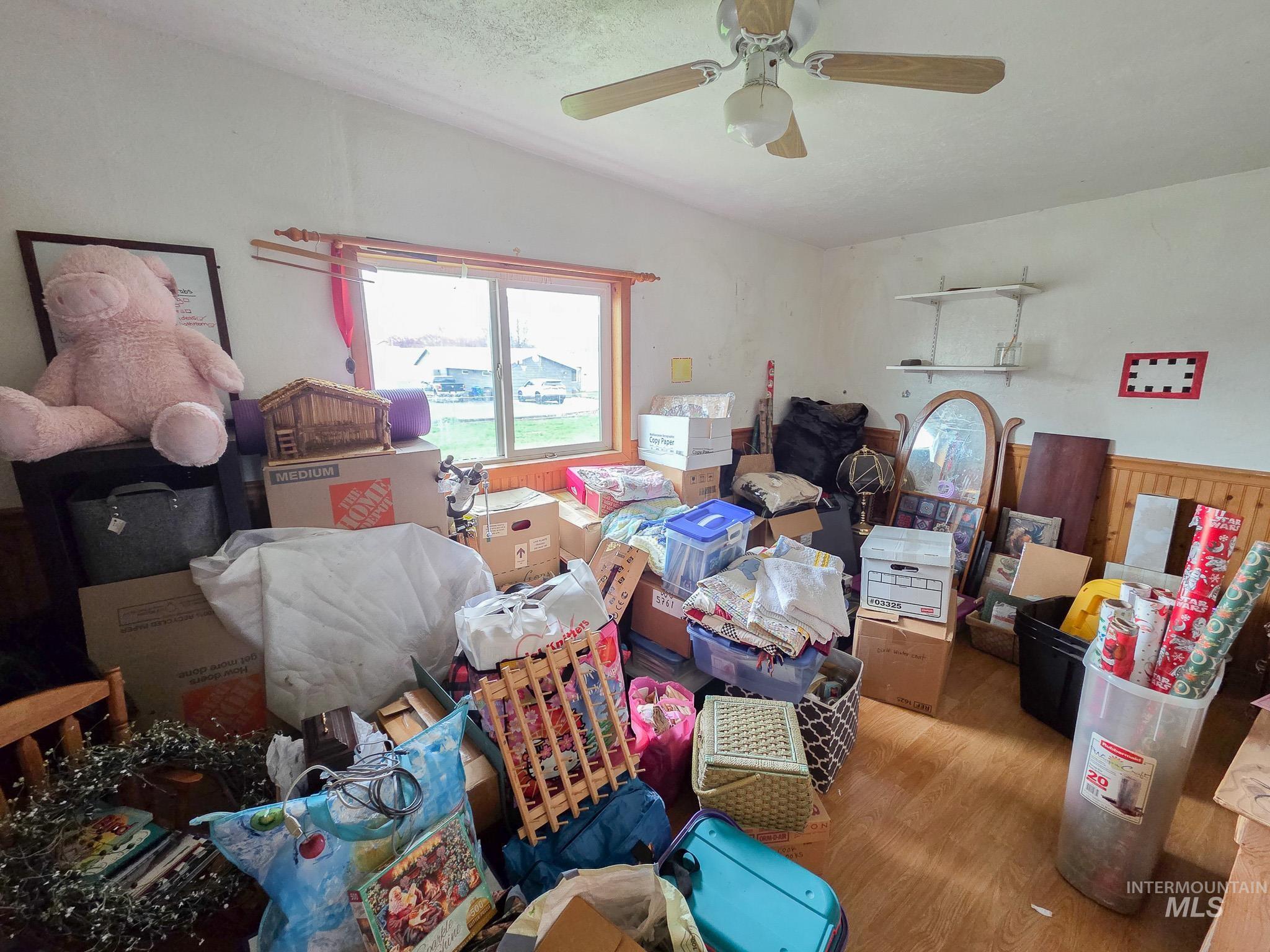 1532 Hemlock, Lewiston, Idaho 83501, 3 Bedrooms, 1 Bathroom, Residential For Sale, Price $250,000,MLS 98980003