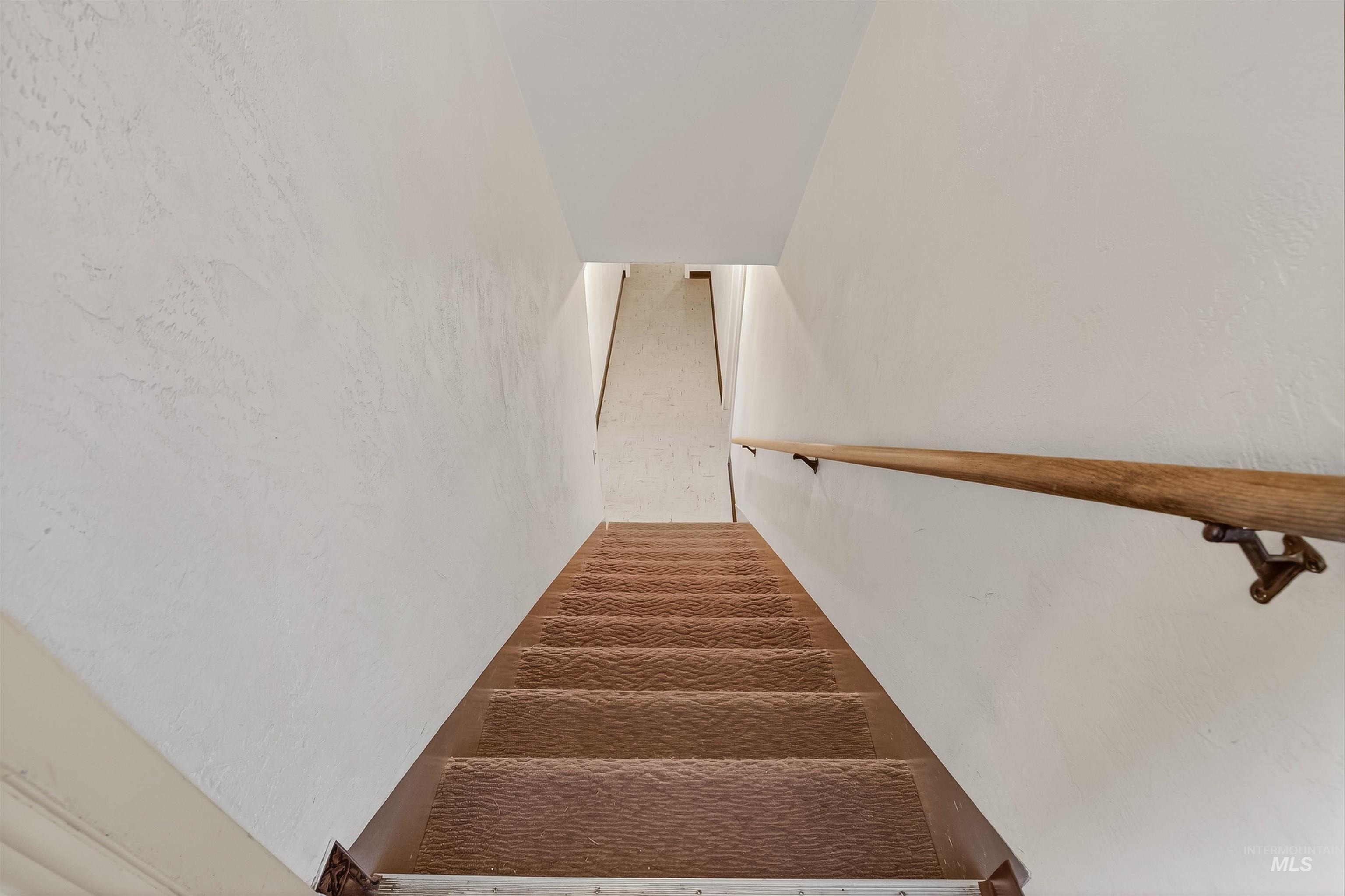 712 Bryden Ave., Lewiston, Idaho 83501, 4 Bedrooms, 2 Bathrooms, Residential For Sale, Price $497,000,MLS 98980004