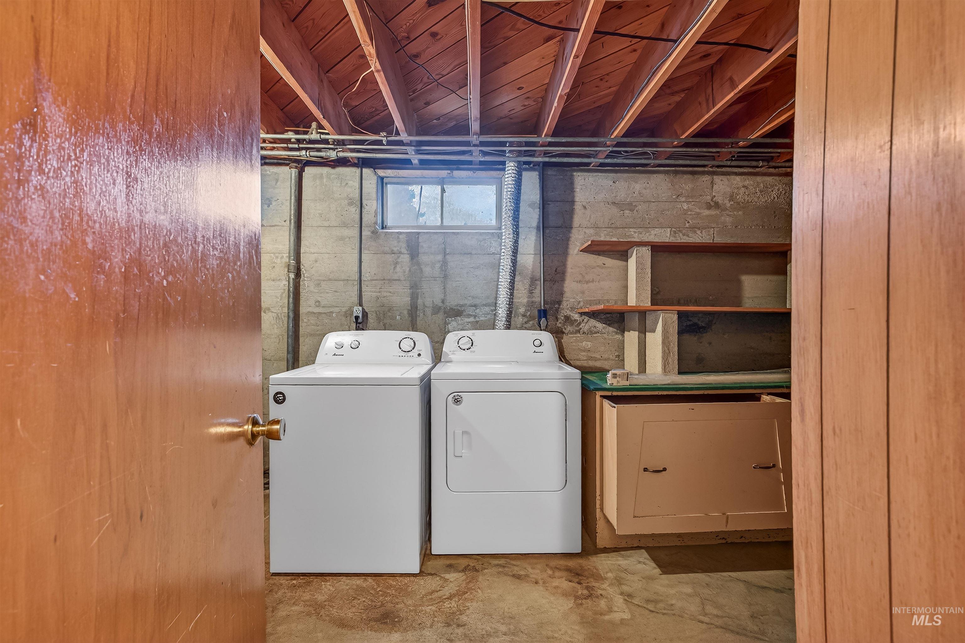 712 Bryden Ave., Lewiston, Idaho 83501, 4 Bedrooms, 2 Bathrooms, Residential For Sale, Price $497,000,MLS 98980004