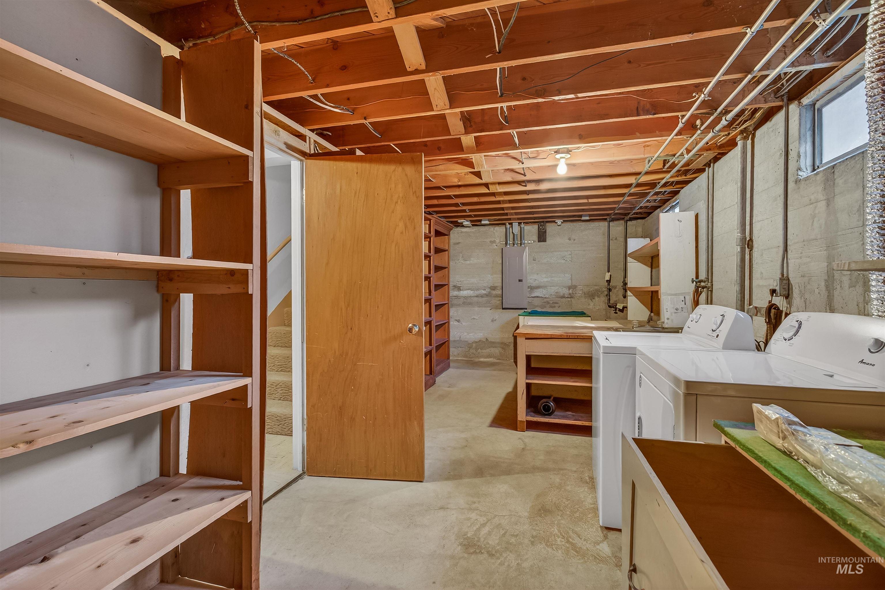 712 Bryden Ave., Lewiston, Idaho 83501, 4 Bedrooms, 2 Bathrooms, Residential For Sale, Price $497,000,MLS 98980004