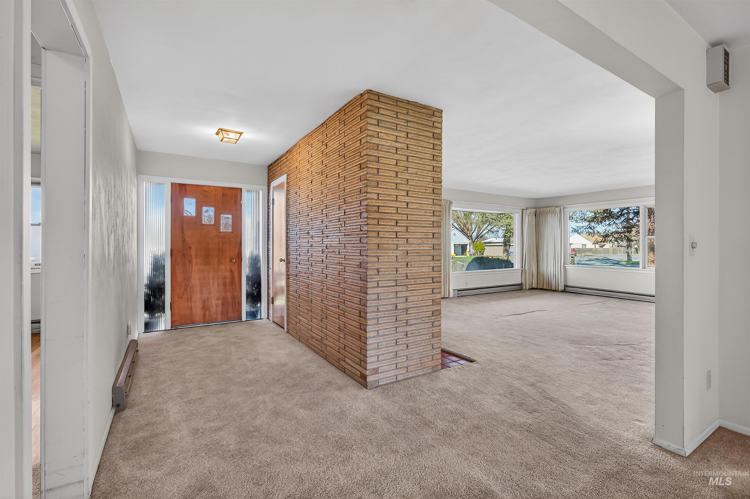 712 Bryden Ave., Lewiston, Idaho 83501, 4 Bedrooms, 2 Bathrooms, Residential For Sale, Price $497,000,MLS 98980004