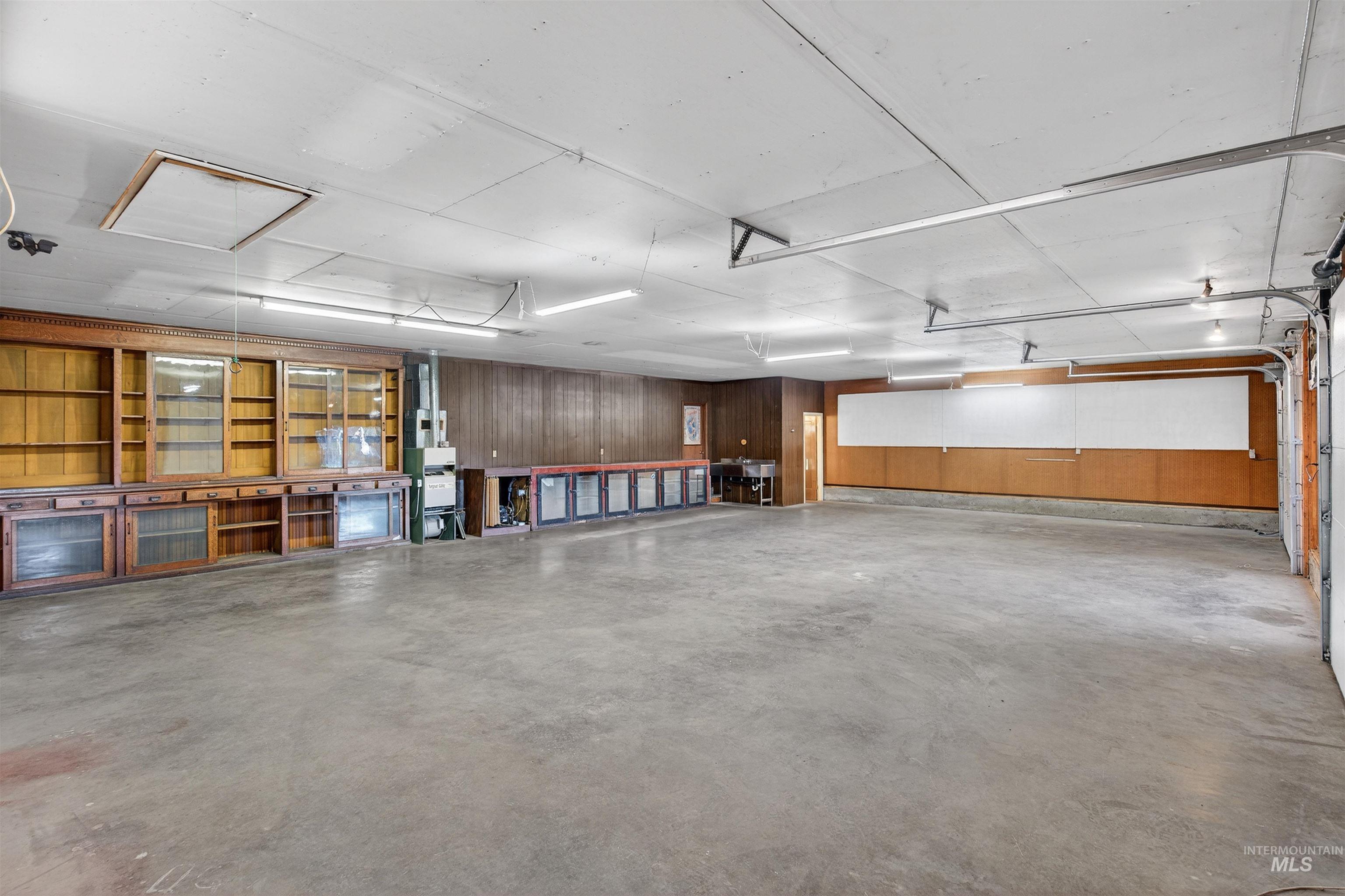 712 Bryden Ave., Lewiston, Idaho 83501, 4 Bedrooms, 2 Bathrooms, Residential For Sale, Price $497,000,MLS 98980004