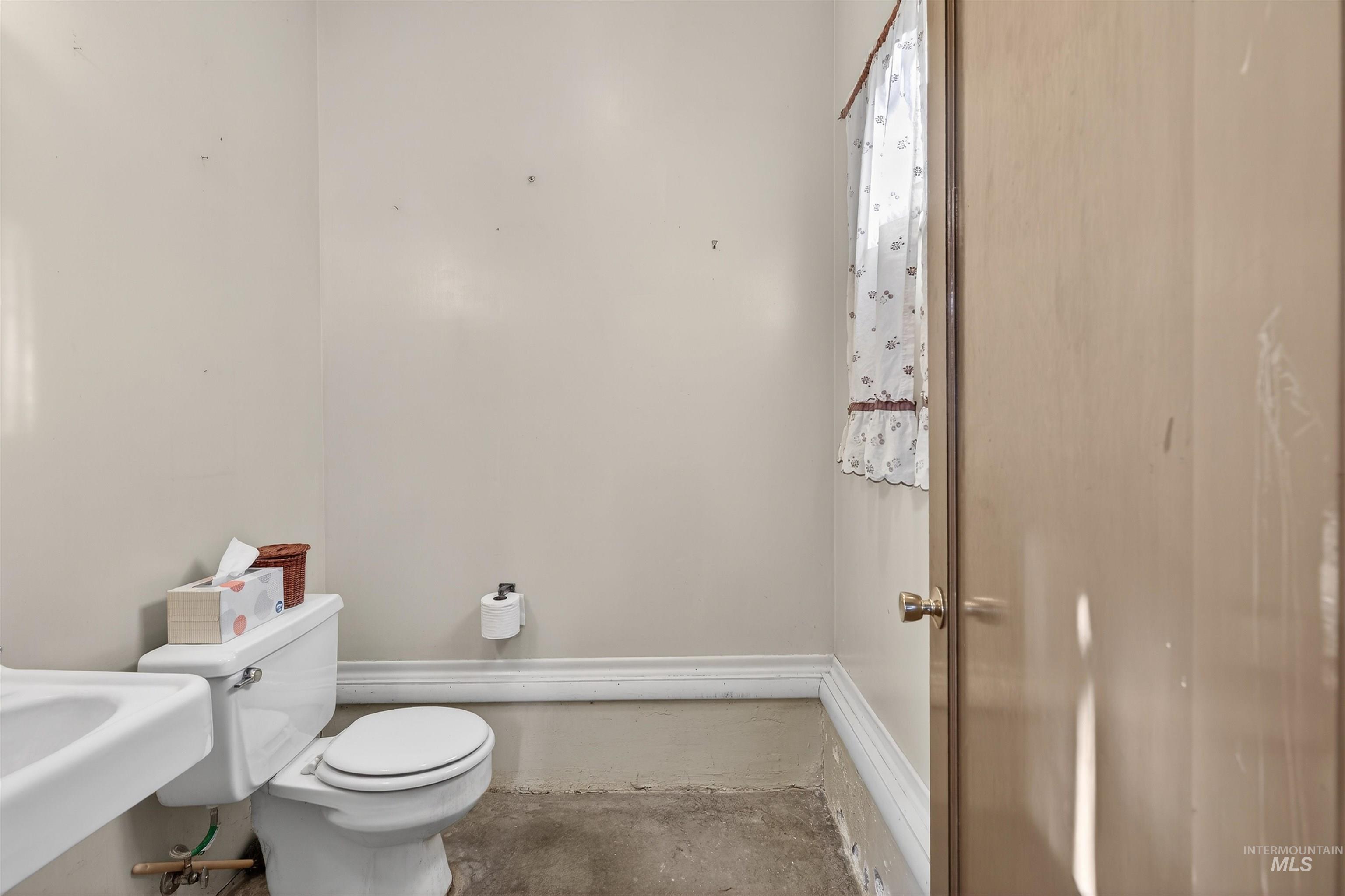 712 Bryden Ave., Lewiston, Idaho 83501, 4 Bedrooms, 2 Bathrooms, Residential For Sale, Price $497,000,MLS 98980004