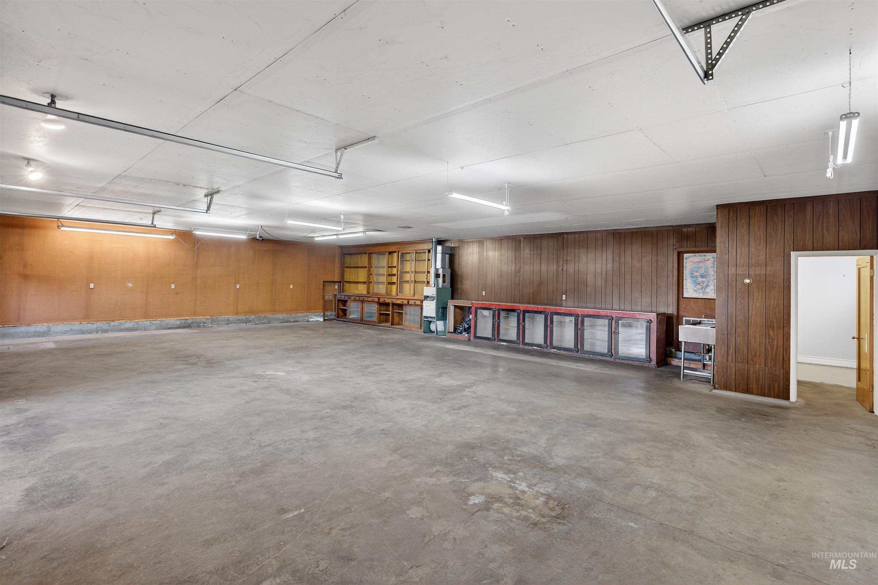 712 Bryden Ave., Lewiston, Idaho 83501, 4 Bedrooms, 2 Bathrooms, Residential For Sale, Price $497,000,MLS 98980004