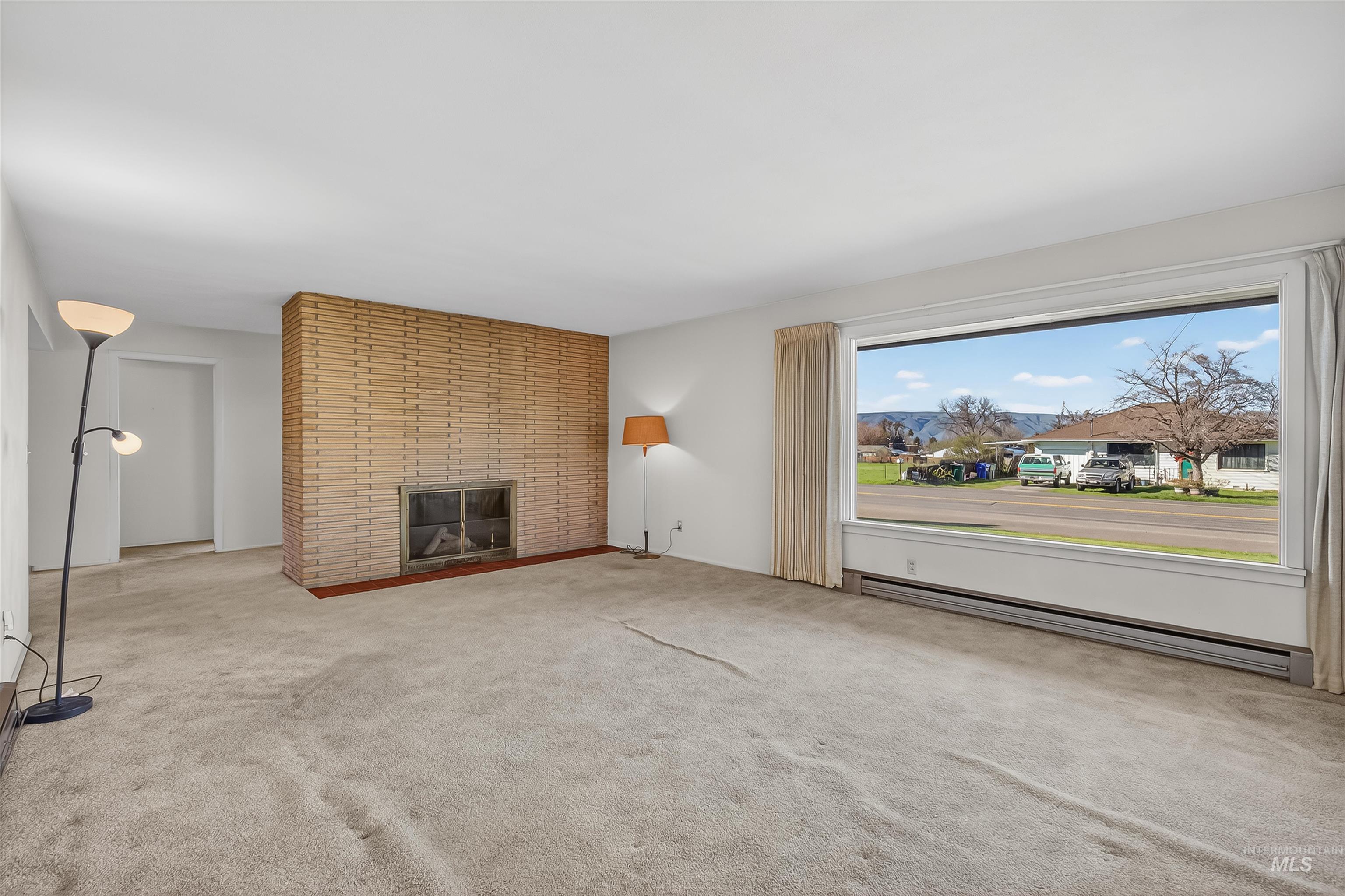 712 Bryden Ave., Lewiston, Idaho 83501, 4 Bedrooms, 2 Bathrooms, Residential For Sale, Price $497,000,MLS 98980004