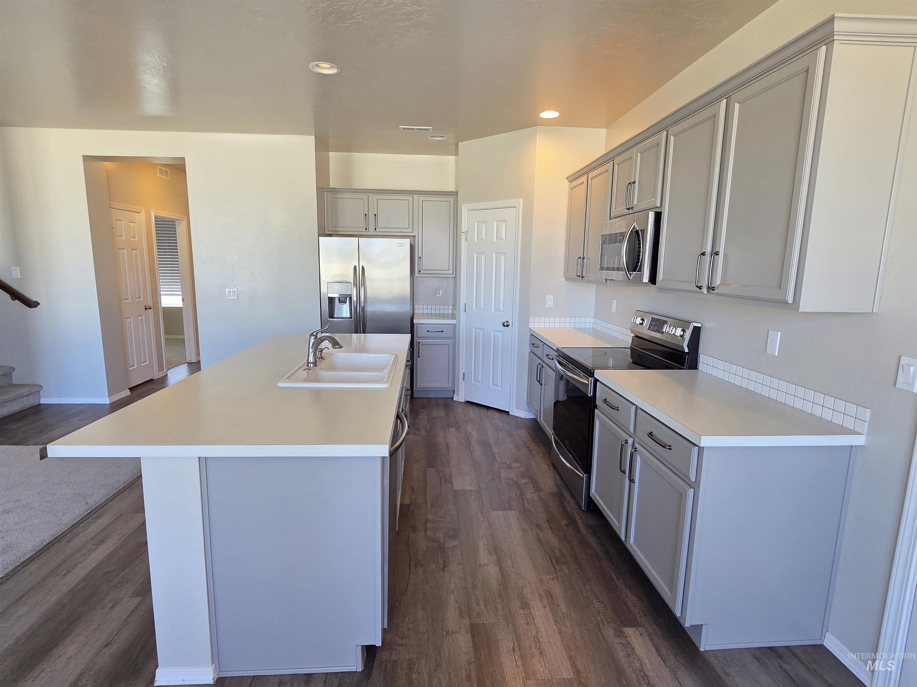 788 Pronghorn Dr, Twin Falls, Idaho 83301, 4 Bedrooms, 2.5 Bathrooms, Residential For Sale, Price $499,000,MLS 98980006