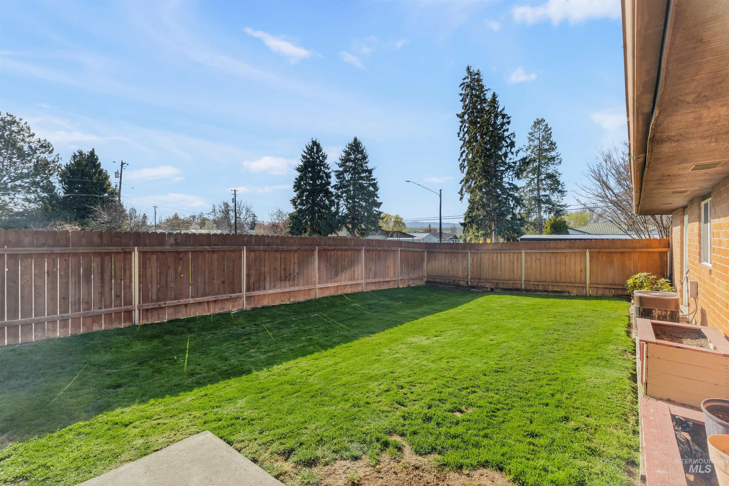 3439 7th Street D, Lewiston, Idaho 83501, 2 Bedrooms, 1.5 Bathrooms, Residential For Sale, Price $315,000,MLS 98980007