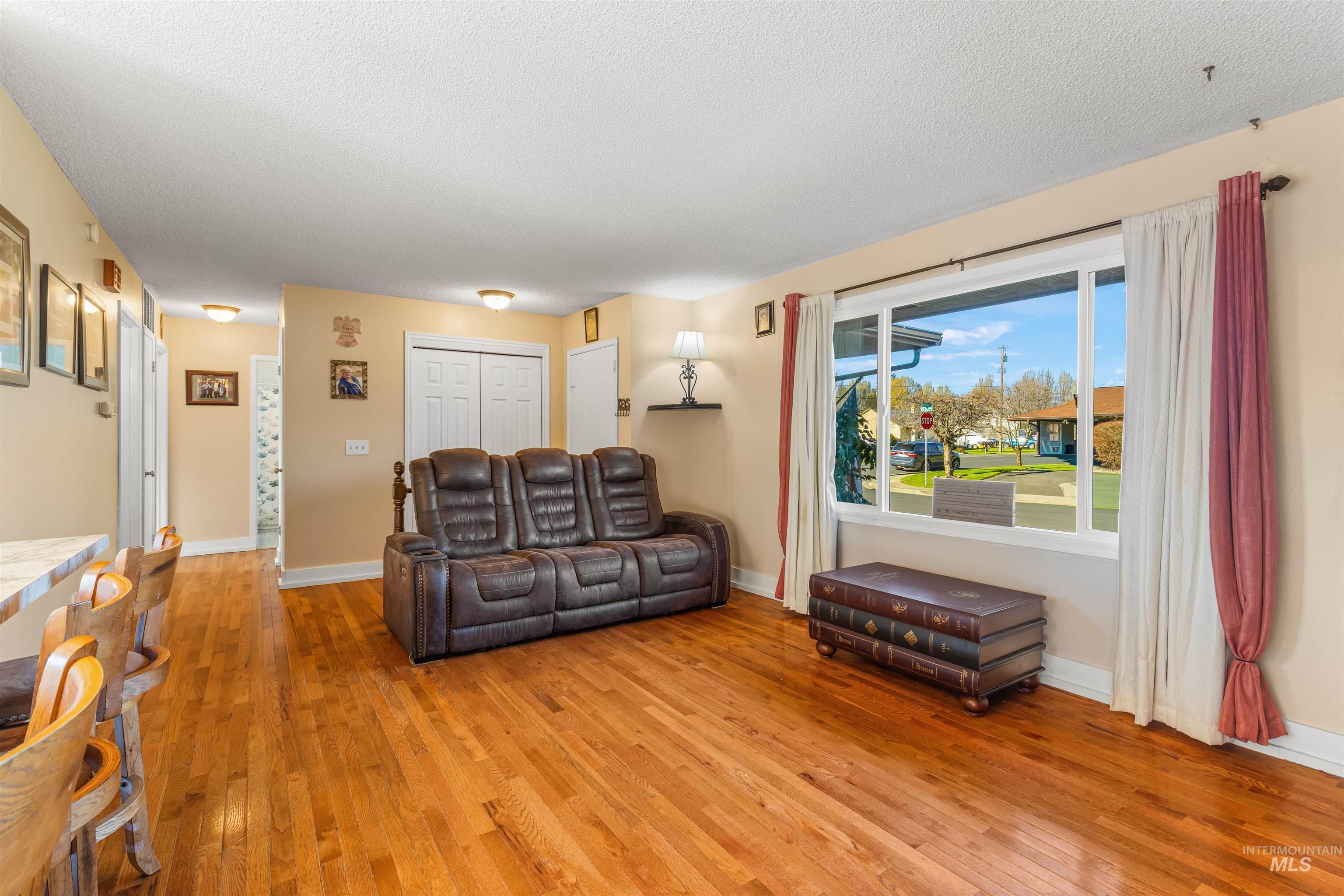 3439 7th Street D, Lewiston, Idaho 83501, 2 Bedrooms, 1.5 Bathrooms, Residential For Sale, Price $299,999, 98980007