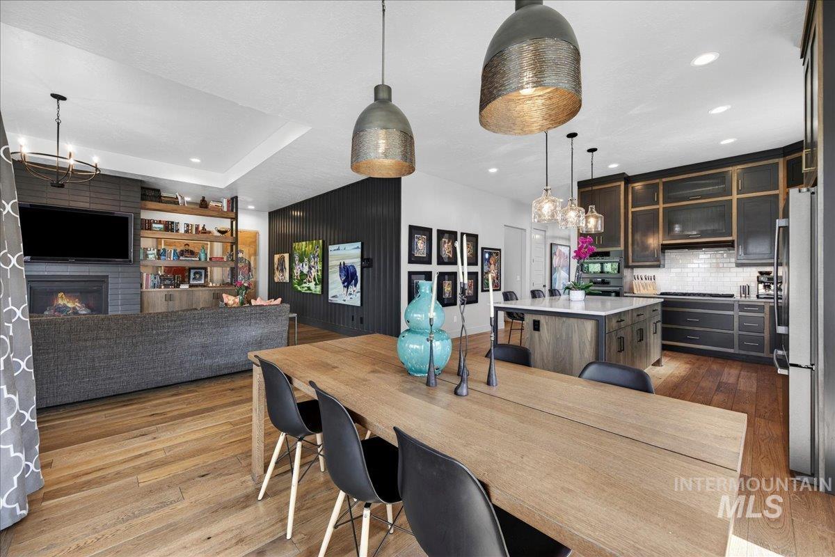 5331 N Bolsena Way, Meridian, Idaho 83646-6871, 3 Bedrooms, 2 Bathrooms, Residential For Sale, Price $739,900, 98980009