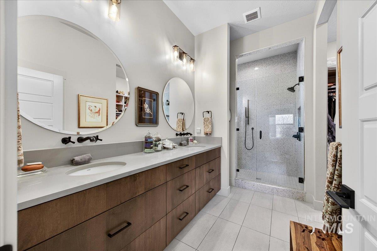 5331 N Bolsena Way, Meridian, Idaho 83646-6871, 3 Bedrooms, 2 Bathrooms, Residential For Sale, Price $739,900, 98980009