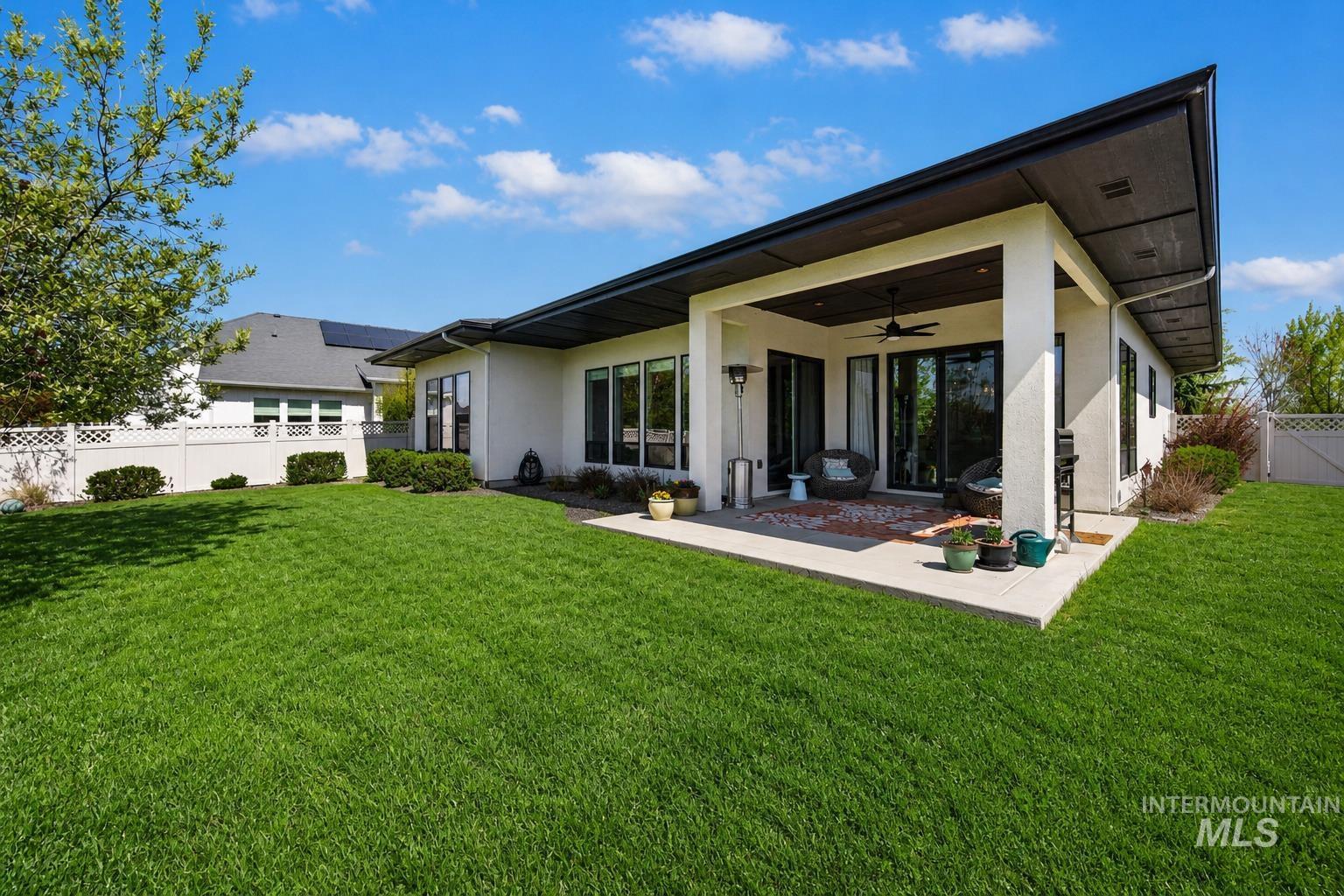 5331 N Bolsena Way, Meridian, Idaho 83646-6871, 3 Bedrooms, 2 Bathrooms, Residential For Sale, Price $739,900,MLS 98980009
