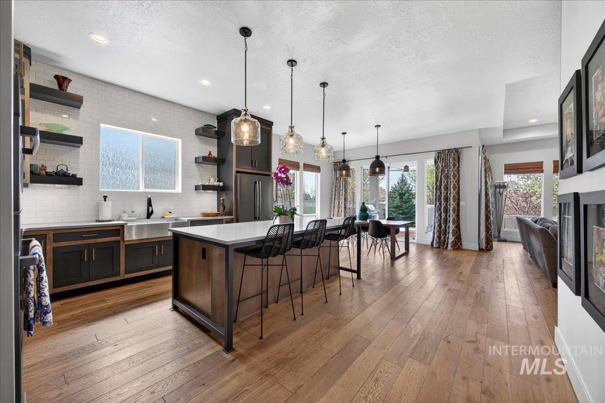 5331 N Bolsena Way, Meridian, Idaho 83646-6871, 3 Bedrooms, 2 Bathrooms, Residential For Sale, Price $739,900, 98980009