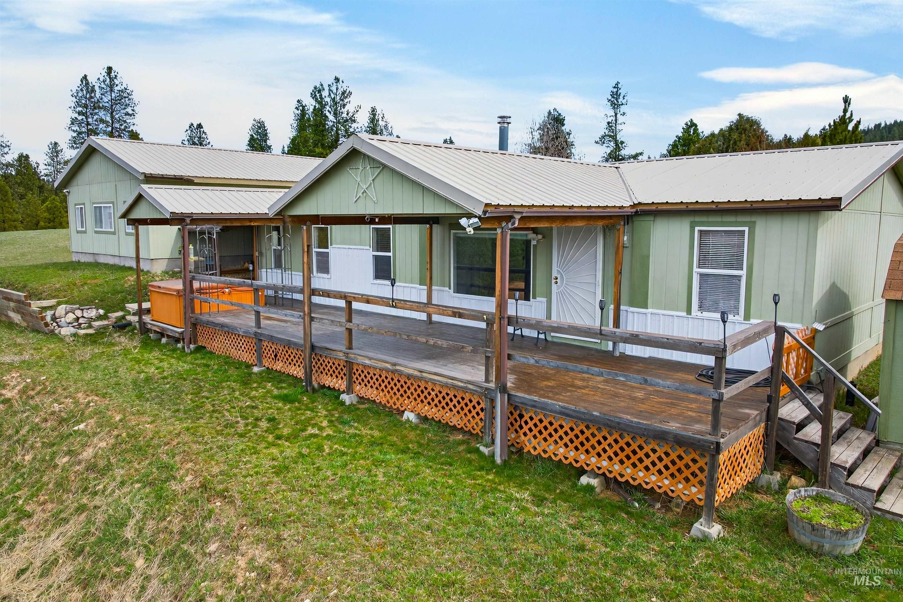 25 Woodland Dr., Garden Valley, Idaho 83622, 3 Bedrooms, 2 Bathrooms, Residential For Sale, Price $485,537,MLS 98980010