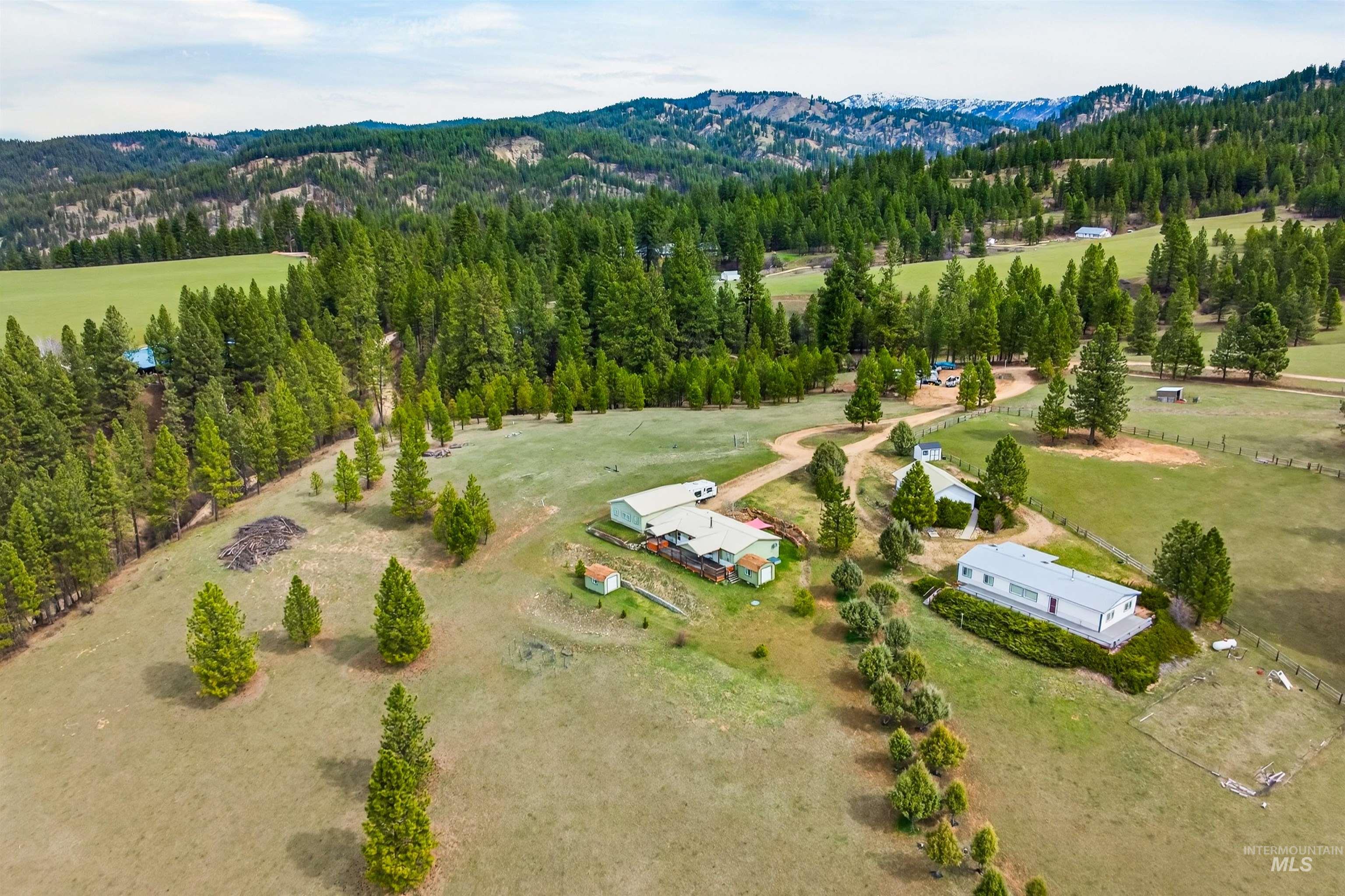 25 Woodland Dr., Garden Valley, Idaho 83622, 3 Bedrooms, 2 Bathrooms, Residential For Sale, Price $485,537,MLS 98980010