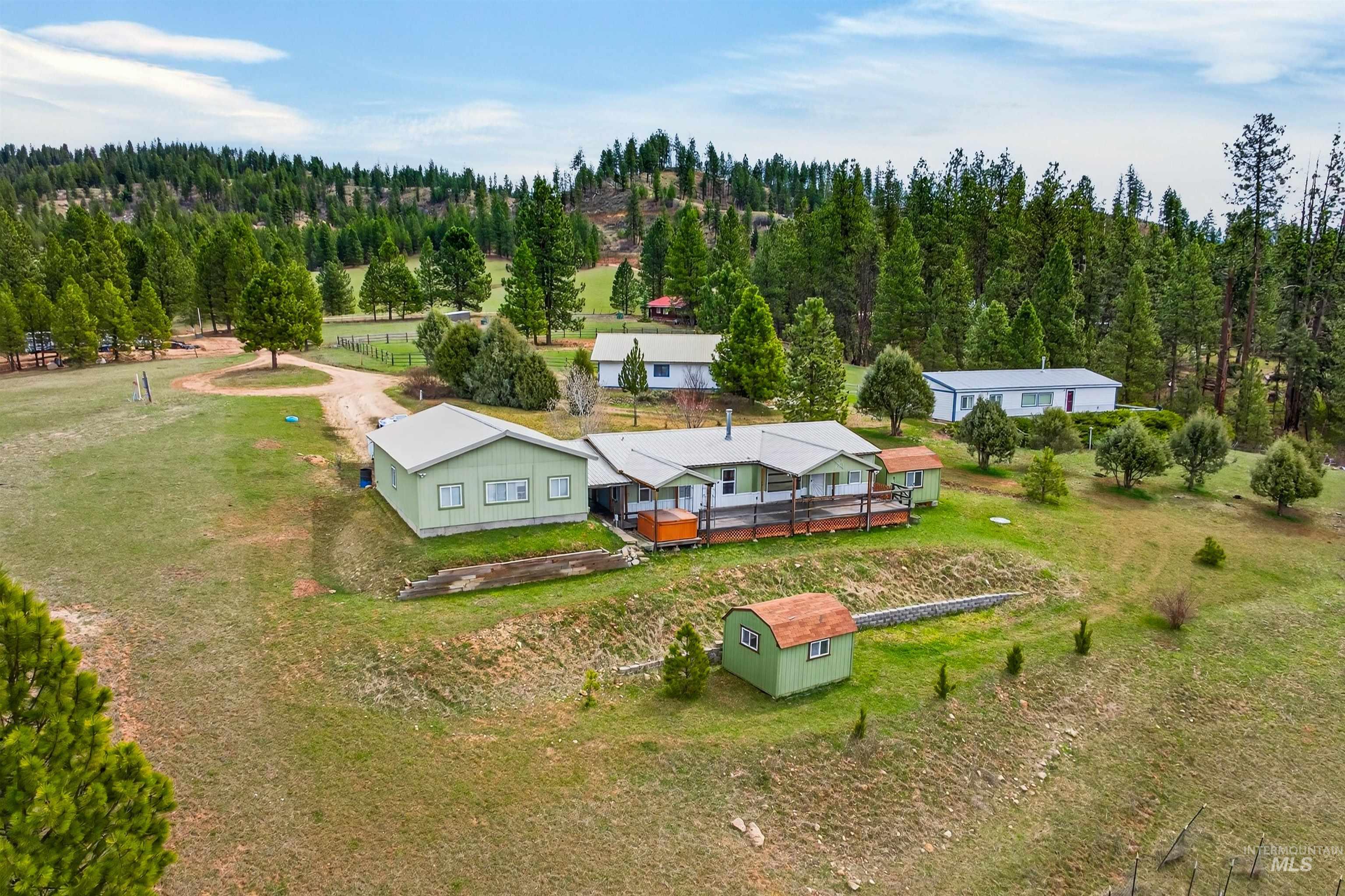 25 Woodland Dr., Garden Valley, Idaho 83622, 3 Bedrooms, 2 Bathrooms, Residential For Sale, Price $485,537,MLS 98980010