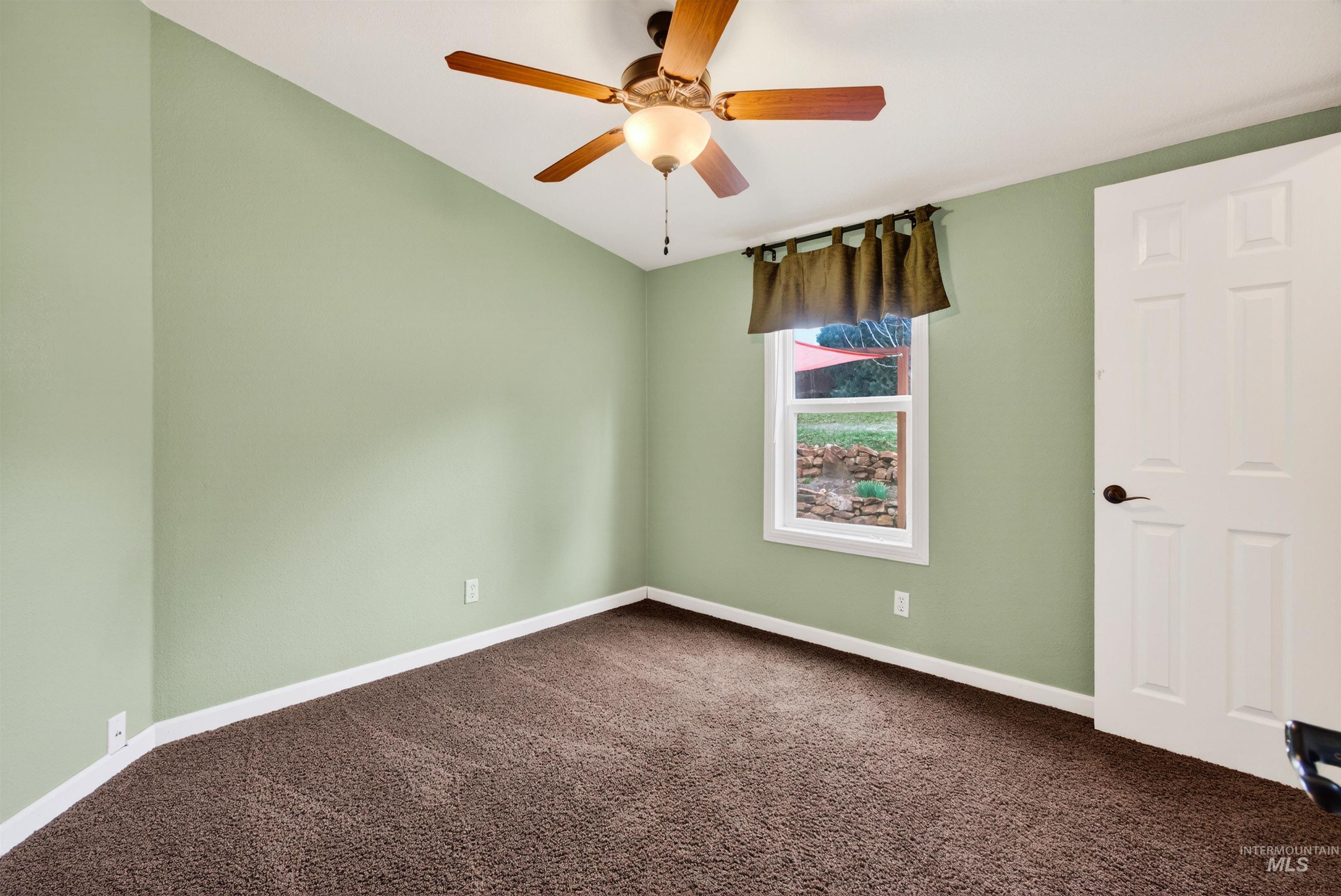 25 Woodland Dr., Garden Valley, Idaho 83622, 3 Bedrooms, 2 Bathrooms, Residential For Sale, Price $485,537,MLS 98980010