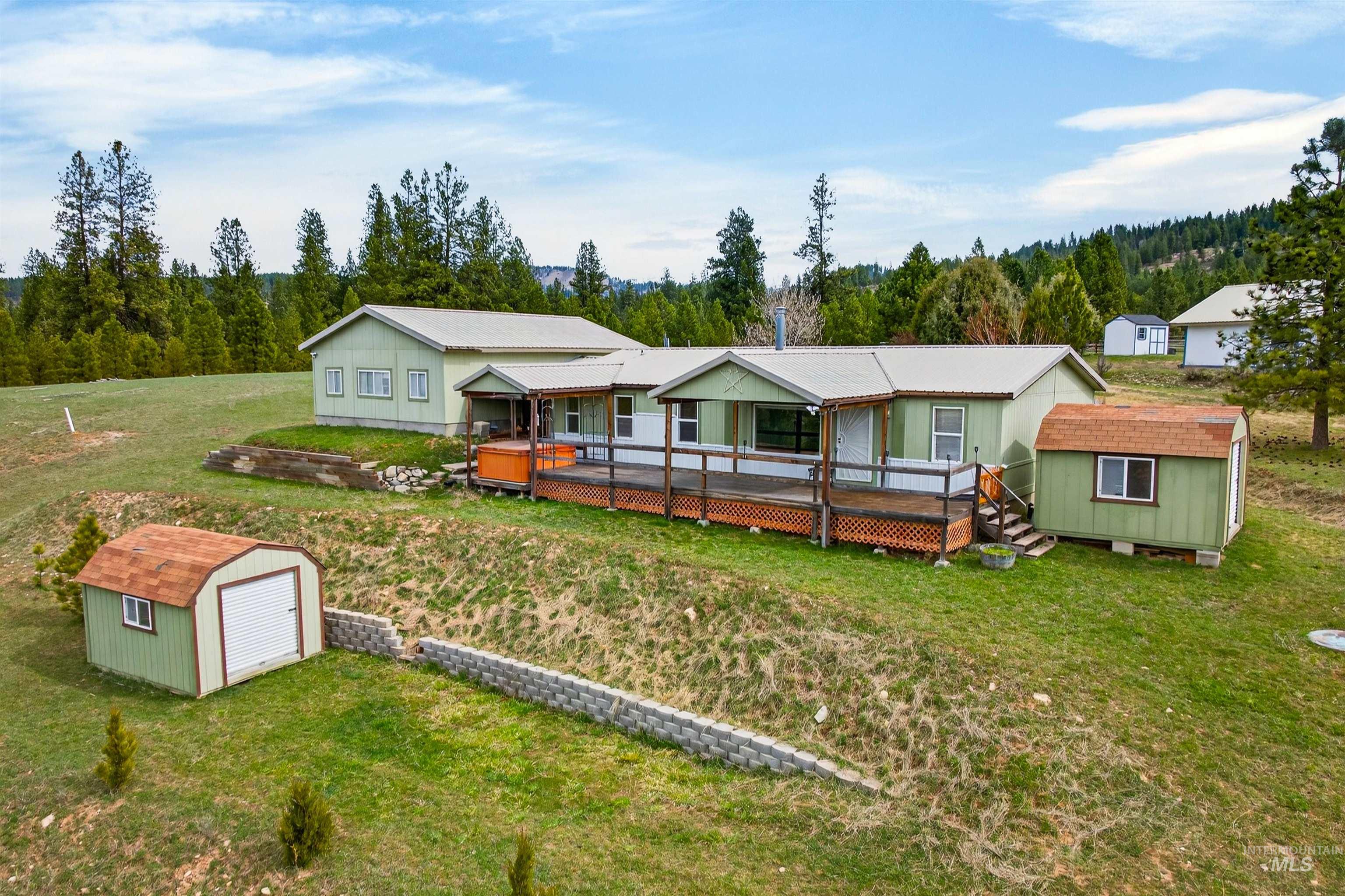 25 Woodland Dr., Garden Valley, Idaho 83622, 3 Bedrooms, 2 Bathrooms, Residential For Sale, Price $485,537,MLS 98980010