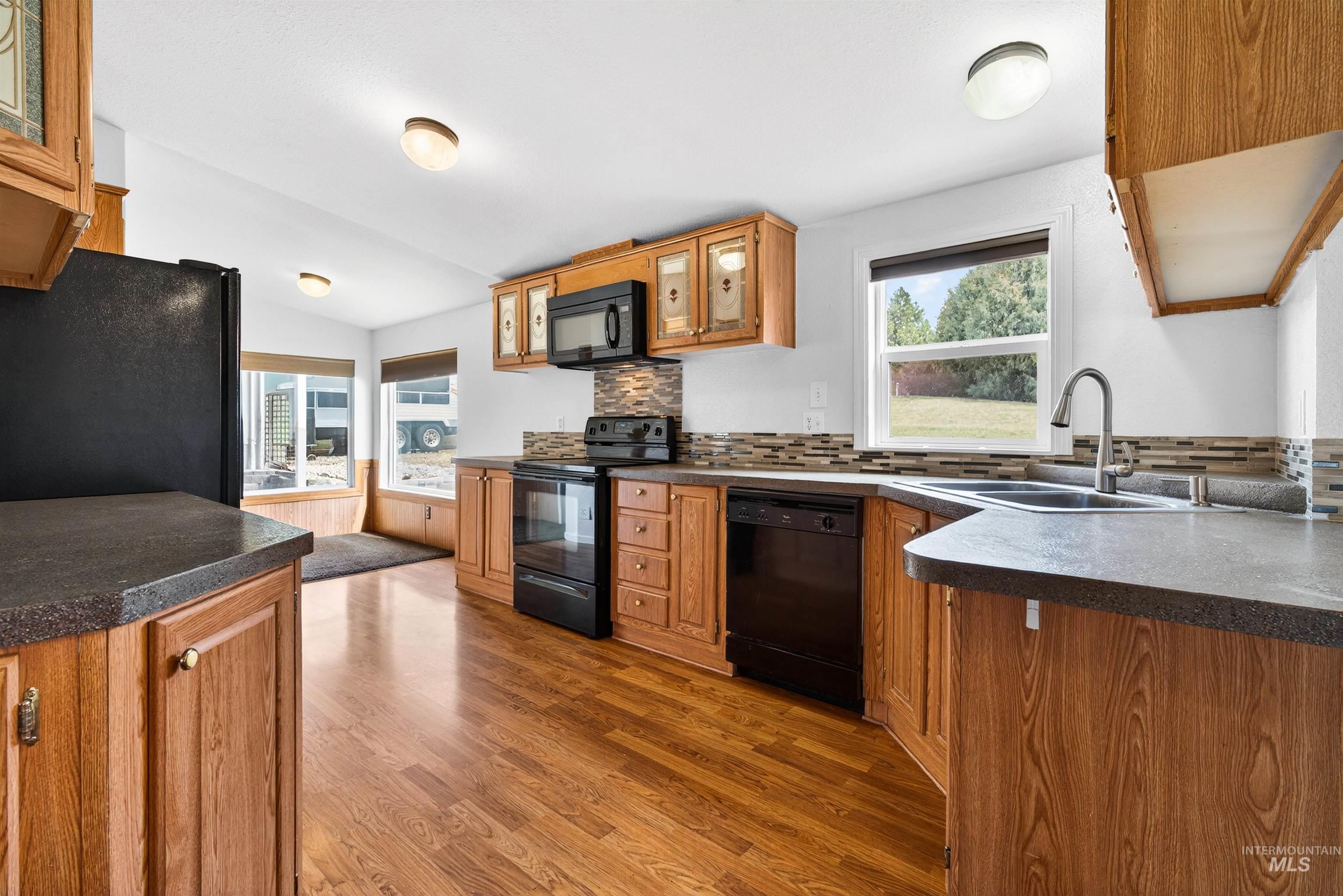 25 Woodland Dr., Garden Valley, Idaho 83622, 3 Bedrooms, 2 Bathrooms, Residential For Sale, Price $485,537,MLS 98980010