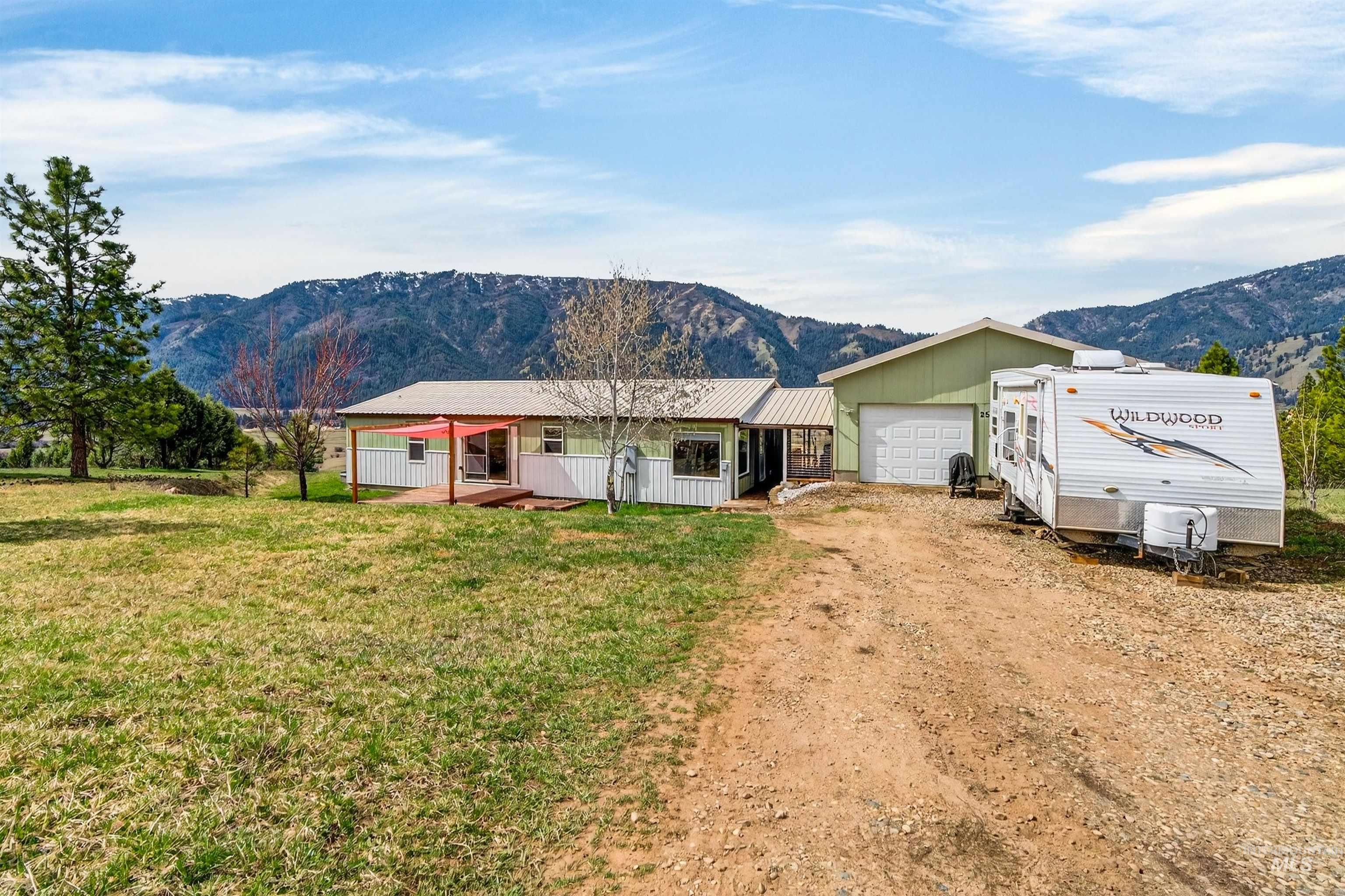 25 Woodland Dr., Garden Valley, Idaho 83622, 3 Bedrooms, 2 Bathrooms, Residential For Sale, Price $485,537,MLS 98980010