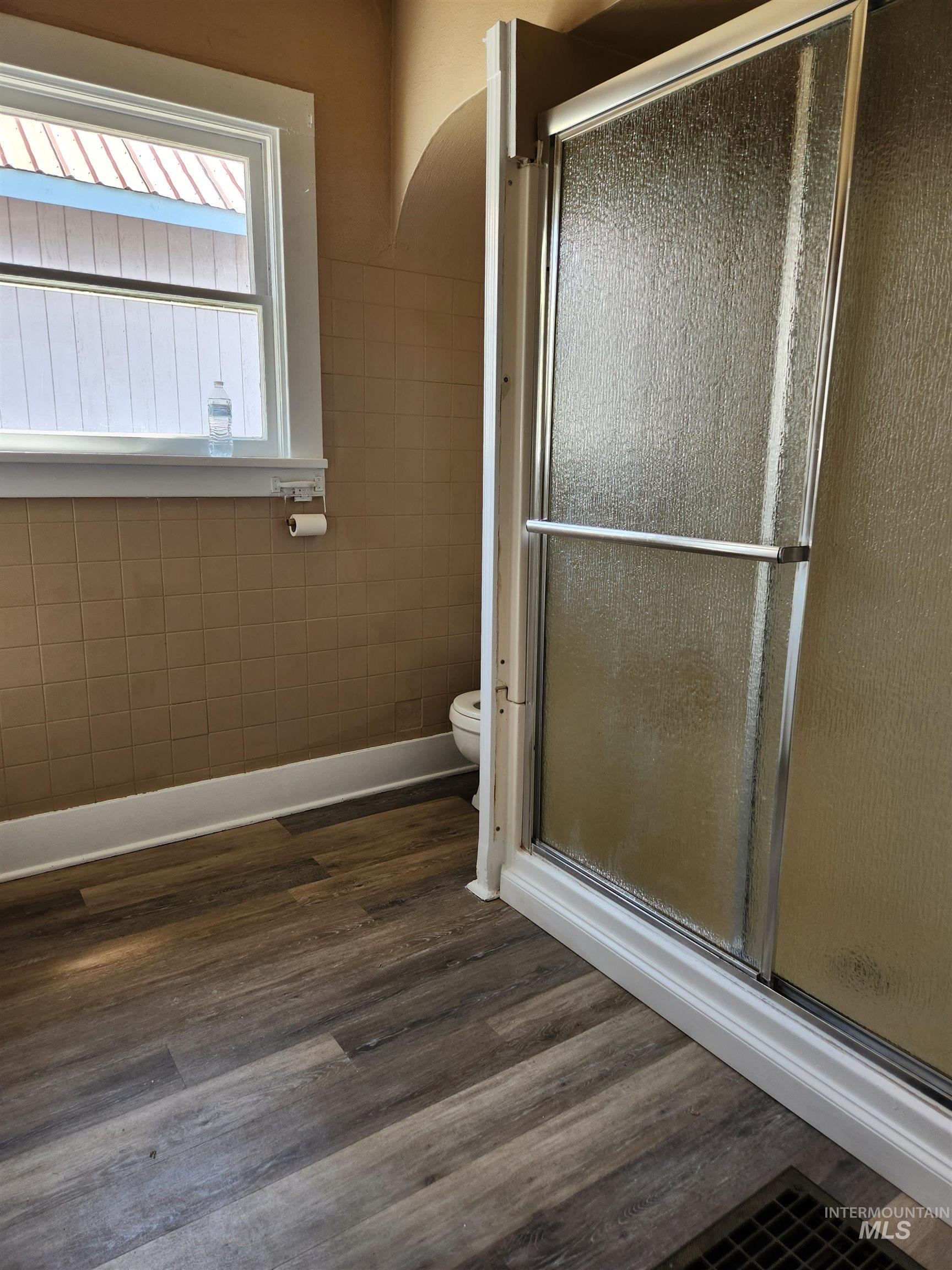 421 7th Ave N, Buhl, Idaho 83316, 3 Bedrooms, 1 Bathroom, Residential For Sale, Price $252,000,MLS 98980018