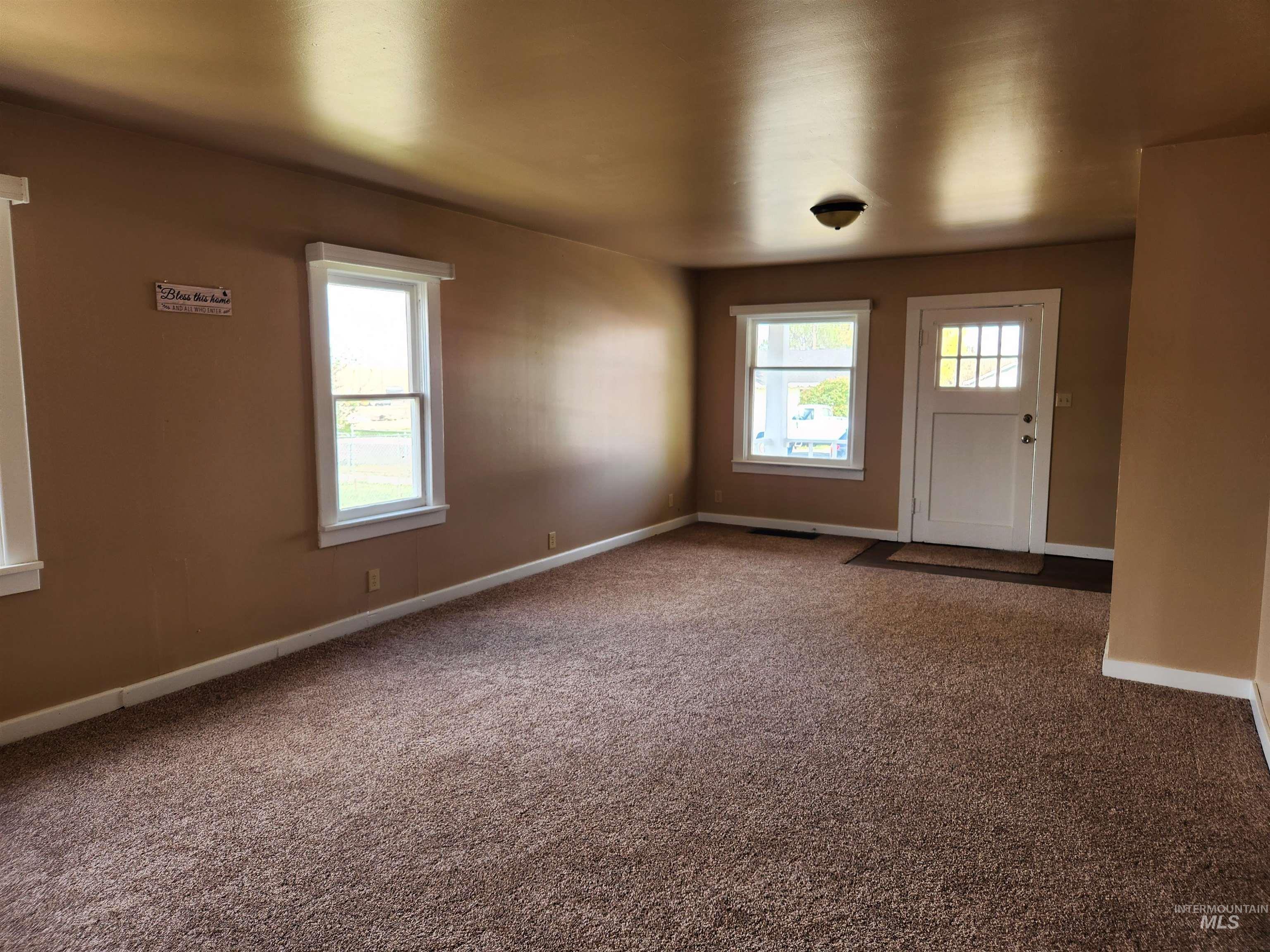 421 7th Ave N, Buhl, Idaho 83316, 3 Bedrooms, 1 Bathroom, Residential For Sale, Price $252,000,MLS 98980018