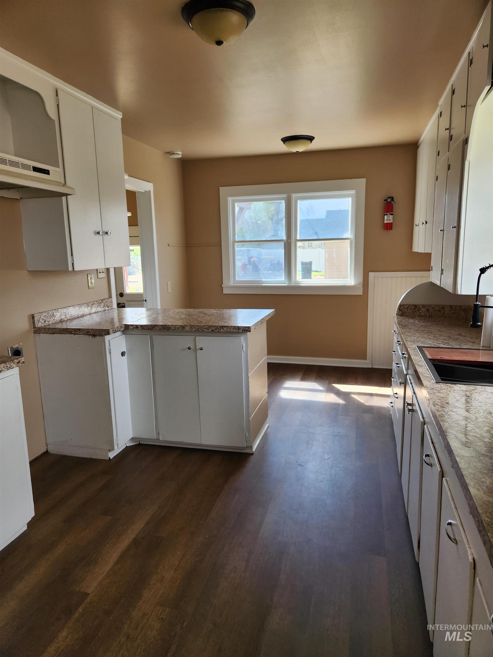 421 7th Ave N, Buhl, Idaho 83316, 3 Bedrooms, 1 Bathroom, Residential For Sale, Price $252,000,MLS 98980018