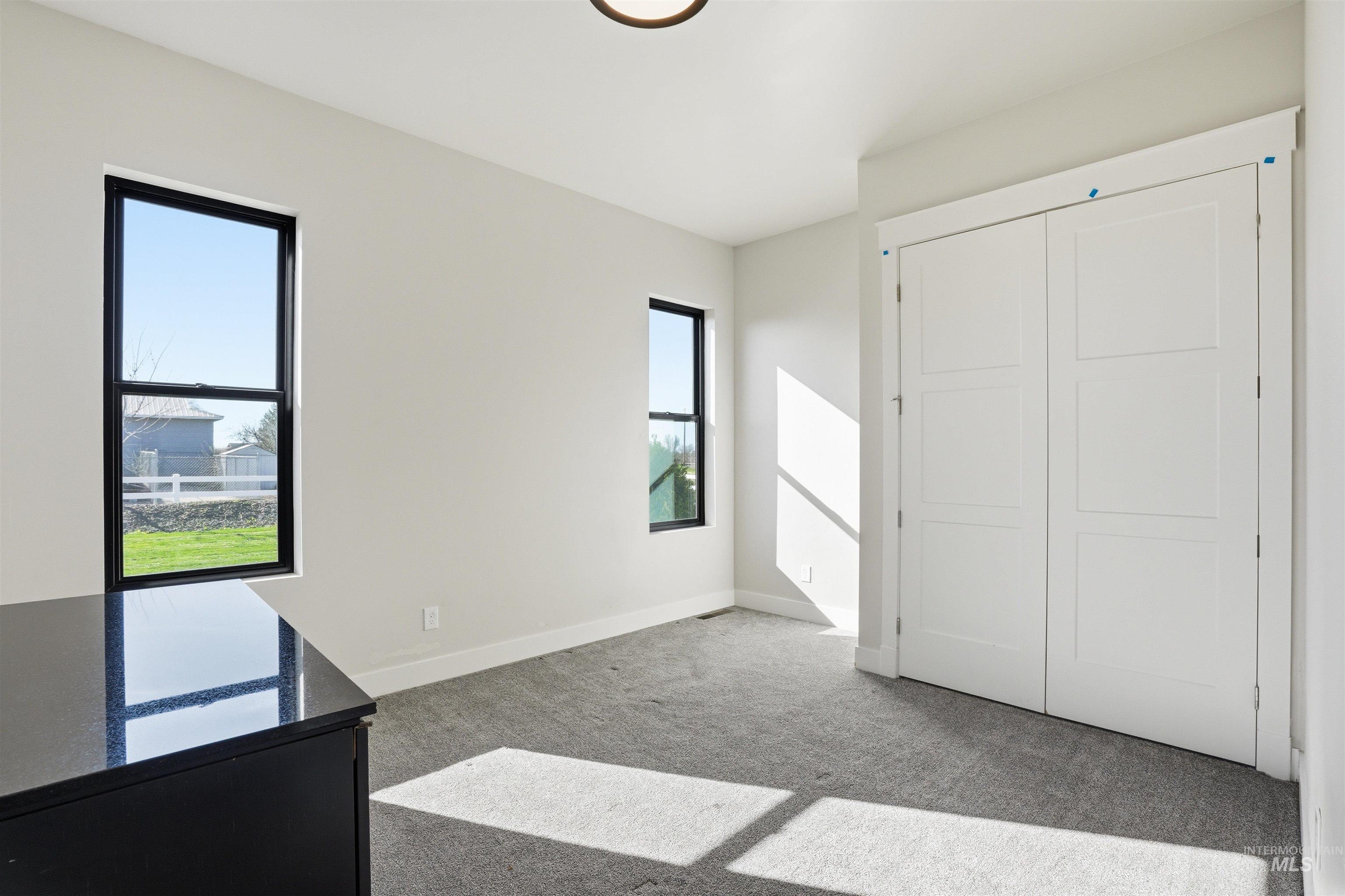 320 W Homedale, Caldwell, Idaho 83607, 5 Bedrooms, 2 Bathrooms, Residential For Sale, Price $975,000,MLS 98980019