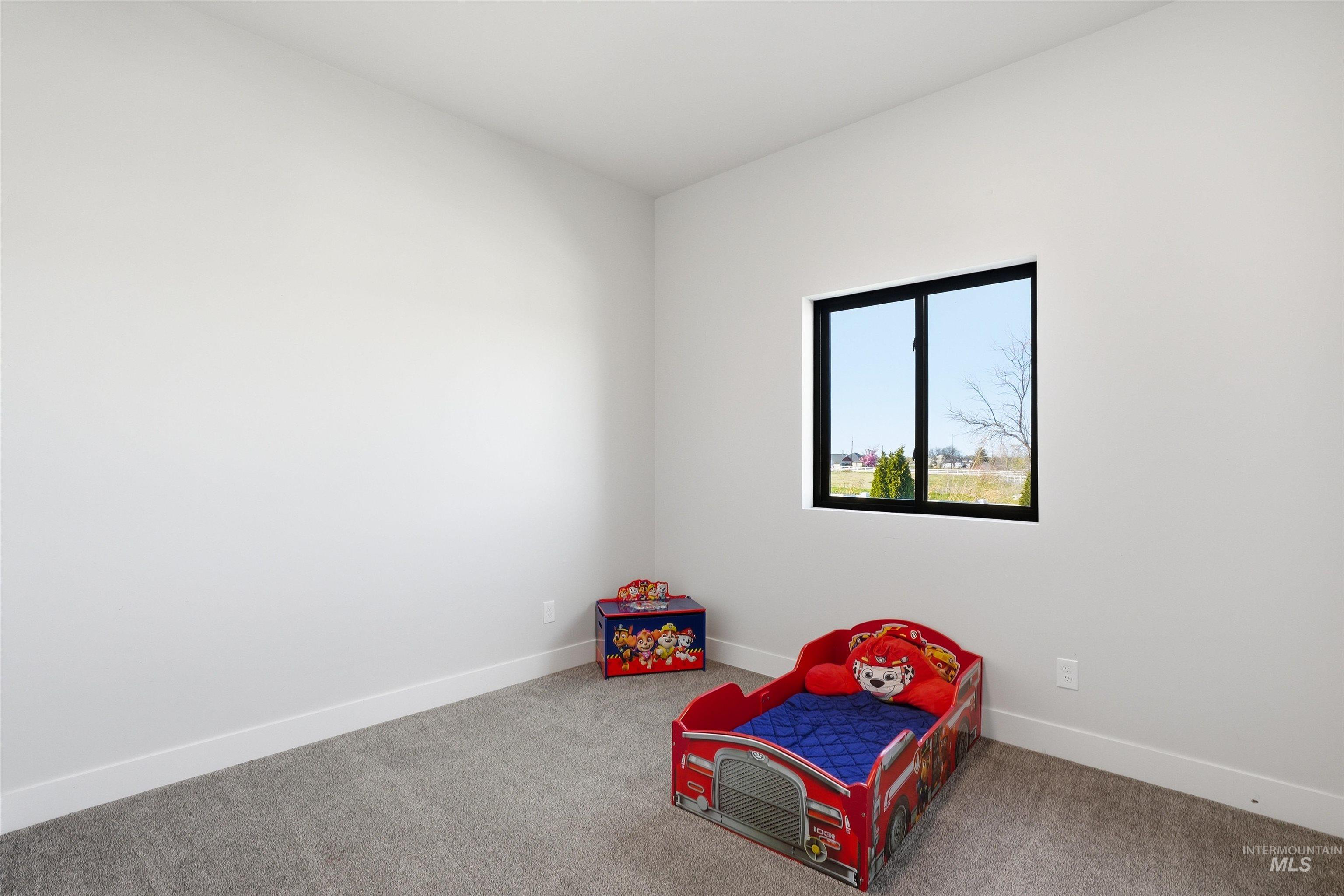 320 W Homedale, Caldwell, Idaho 83607, 5 Bedrooms, 2 Bathrooms, Residential For Sale, Price $975,000,MLS 98980019