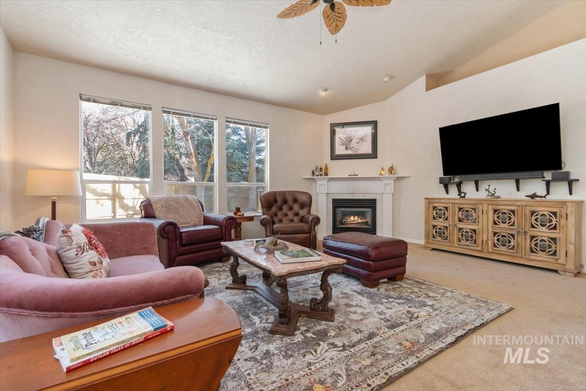 2495 E Ashbrook Ct, Eagle, Idaho 83616, 3 Bedrooms, 2 Bathrooms, Residential For Sale, Price $599,900,MLS 98980020