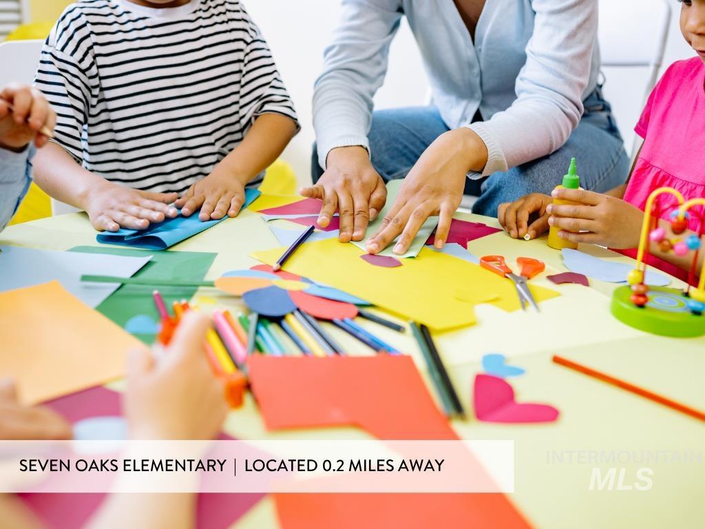 2495 E Ashbrook Ct, Eagle, Idaho 83616, 3 Bedrooms, 2 Bathrooms, Residential For Sale, Price $599,900,MLS 98980020