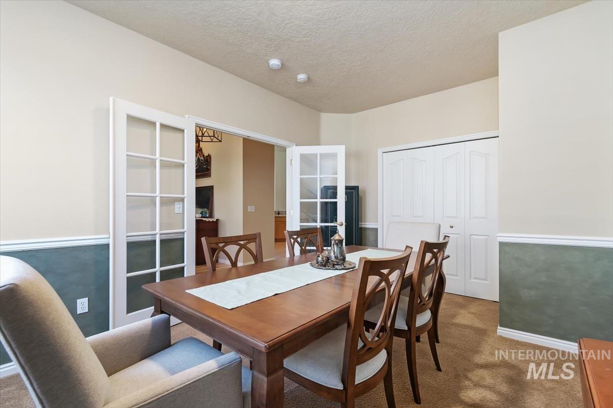 2495 E Ashbrook Ct, Eagle, Idaho 83616, 3 Bedrooms, 2 Bathrooms, Residential For Sale, Price $599,900,MLS 98980020