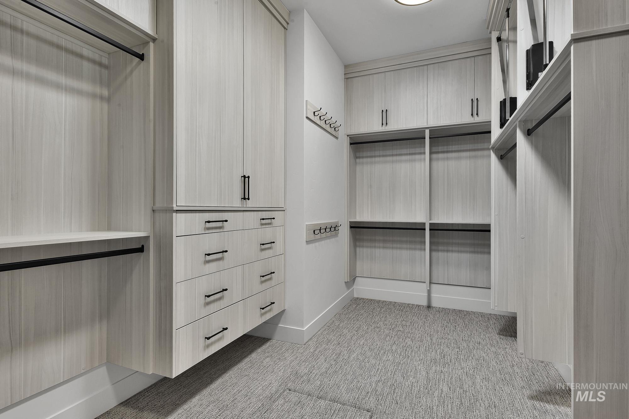 7906 W Heugh Ln, Eagle, Idaho 83616, 3 Bedrooms, 4.5 Bathrooms, Residential For Sale, Price $1,949,000,MLS 98980021