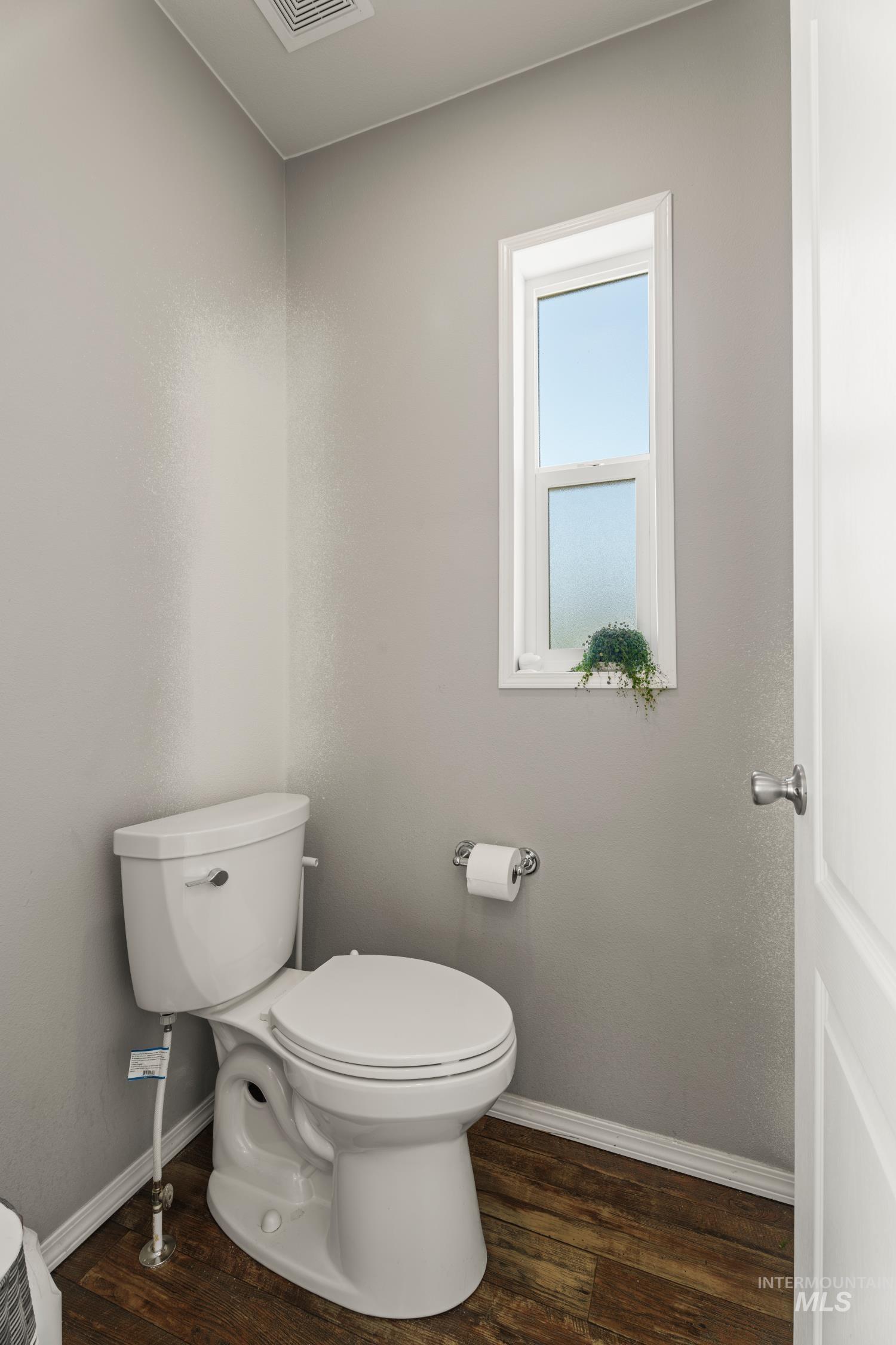 19979 Top Rd, Greenleaf, Idaho 83626-8951, 3 Bedrooms, 2 Bathrooms, Residential For Sale, Price $675,000, 98980023