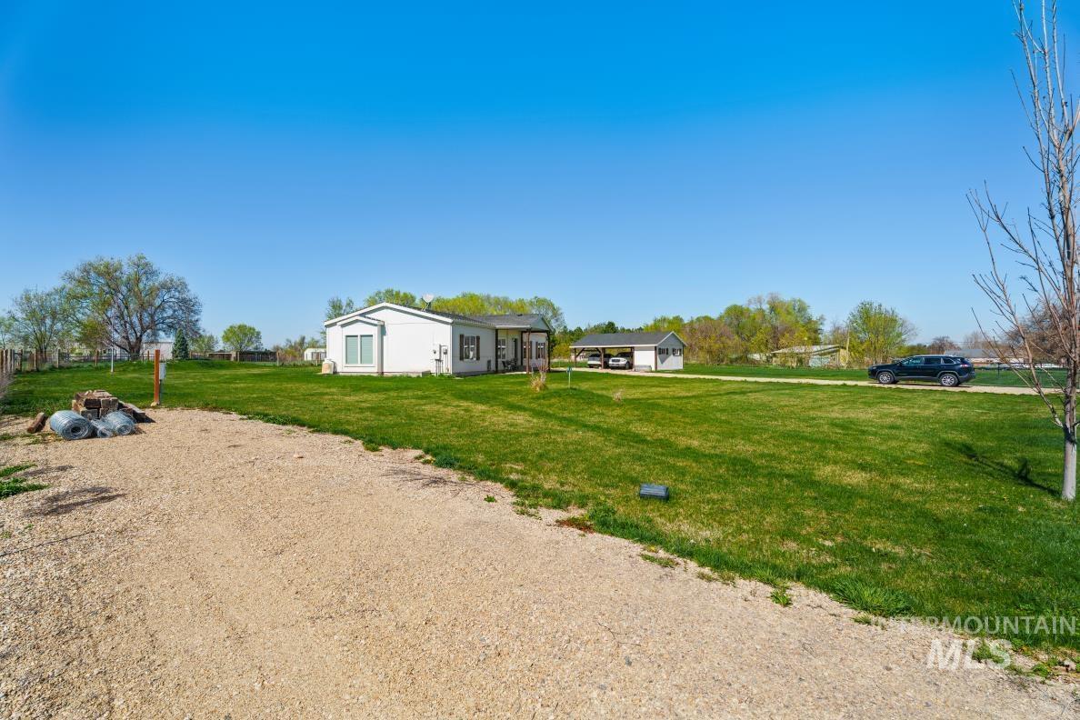 19979 Top Rd, Greenleaf, Idaho 83626-8951, 3 Bedrooms, 2 Bathrooms, Residential For Sale, Price $675,000, 98980023