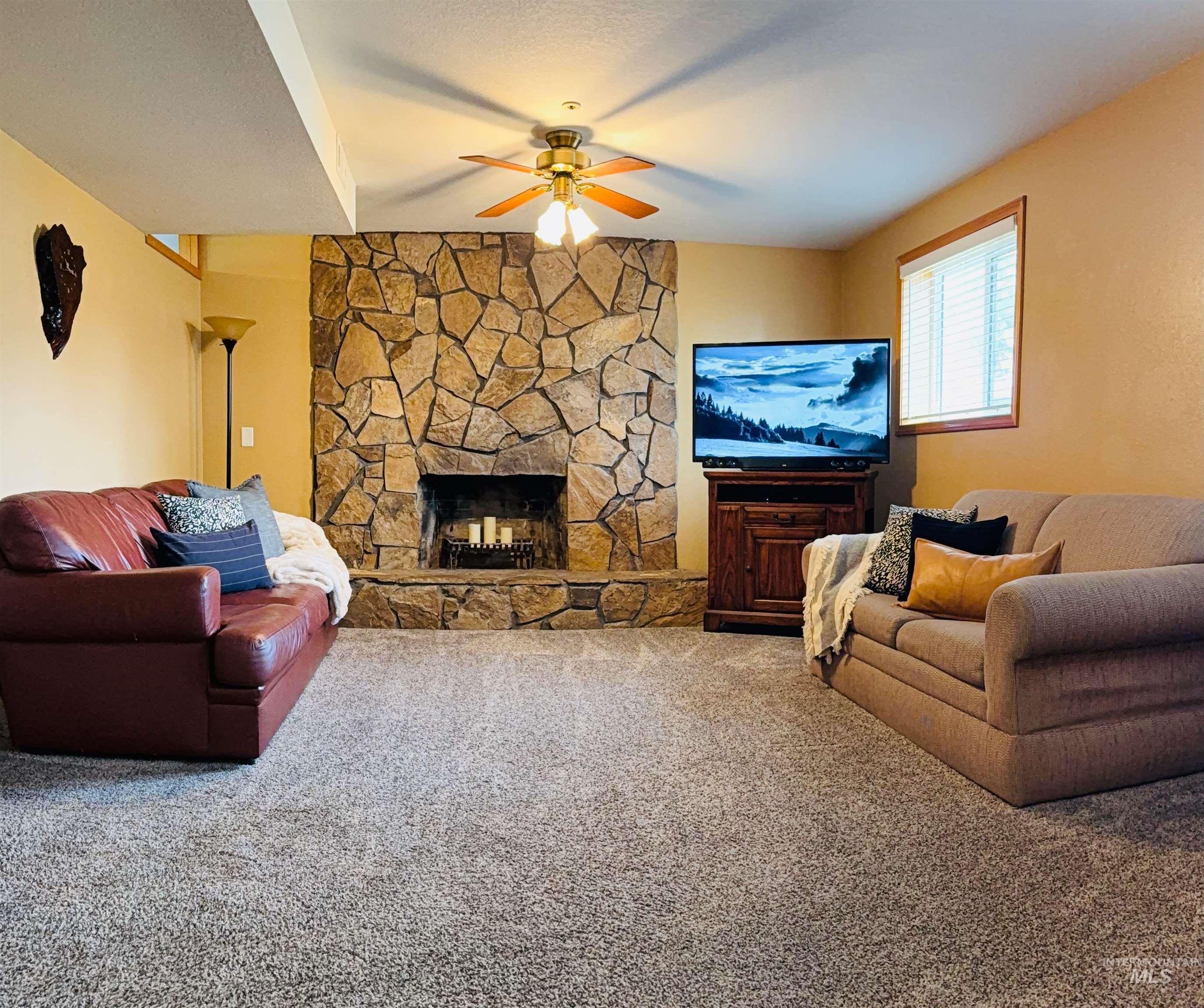 114 Meyer Ave, Nampa, Idaho 83686, 4 Bedrooms, 2 Bathrooms, Residential For Sale, Price $419,900,MLS 98980027