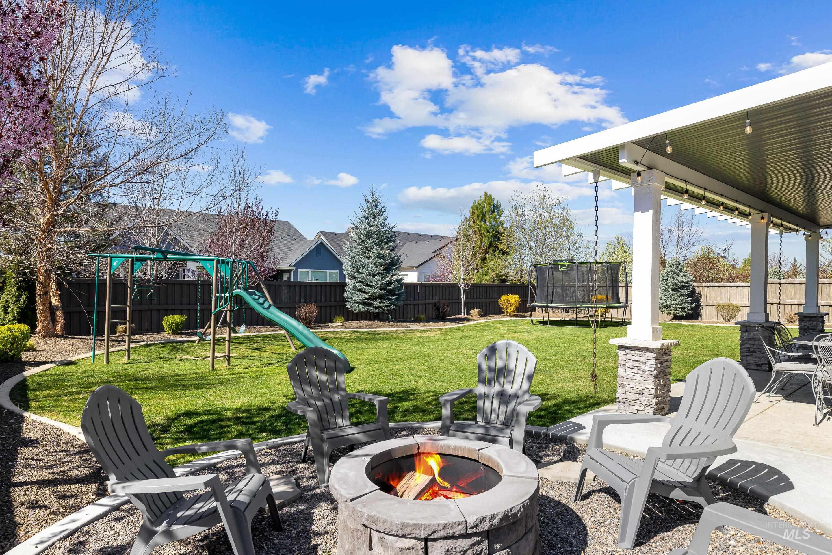 1765 N Highbury Way, Eagle, Idaho 83616, 5 Bedrooms, 2.5 Bathrooms, Residential For Sale, Price $1,100,000,MLS 98980030