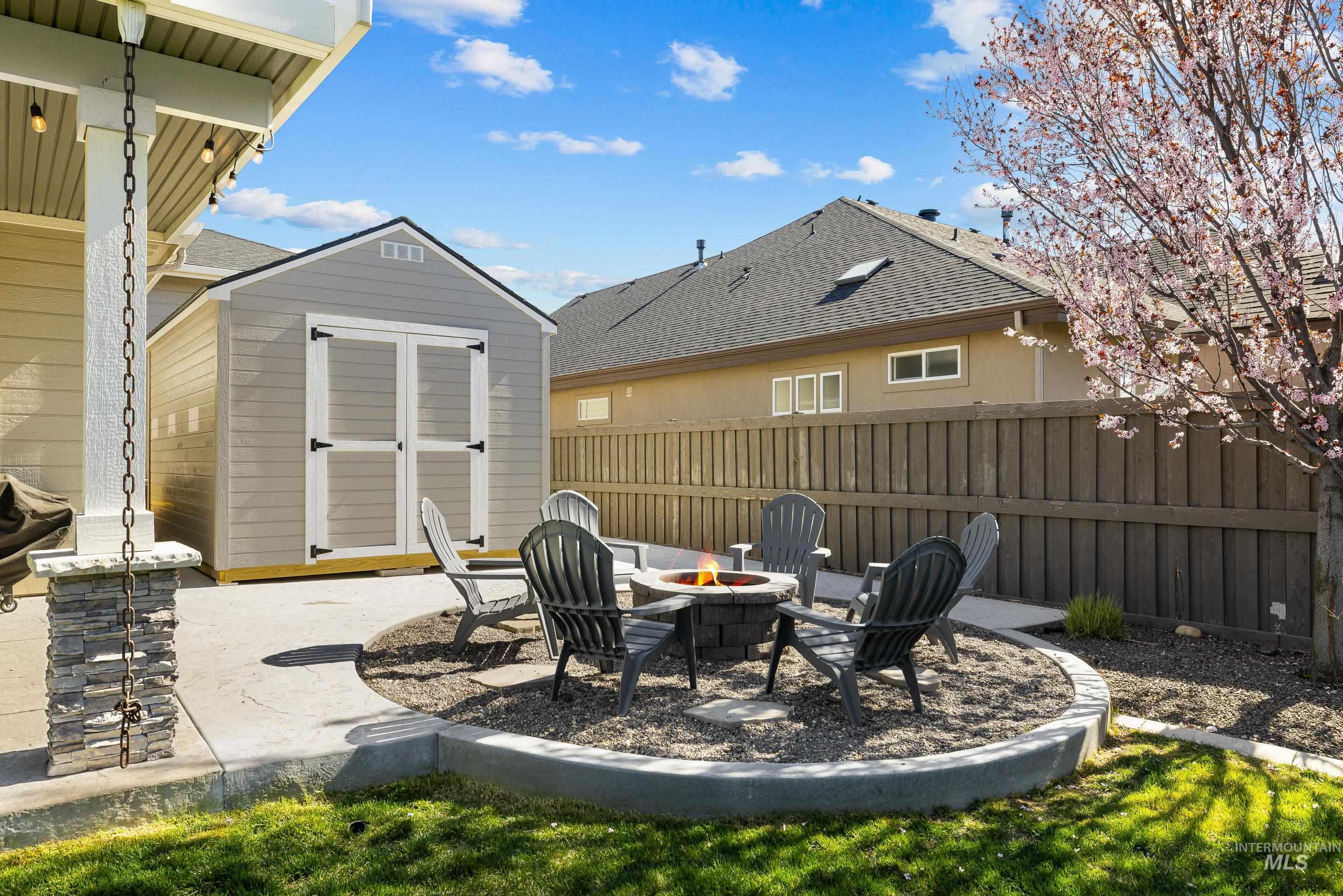 1765 N Highbury Way, Eagle, Idaho 83616, 5 Bedrooms, 2.5 Bathrooms, Residential For Sale, Price $1,100,000,MLS 98980030