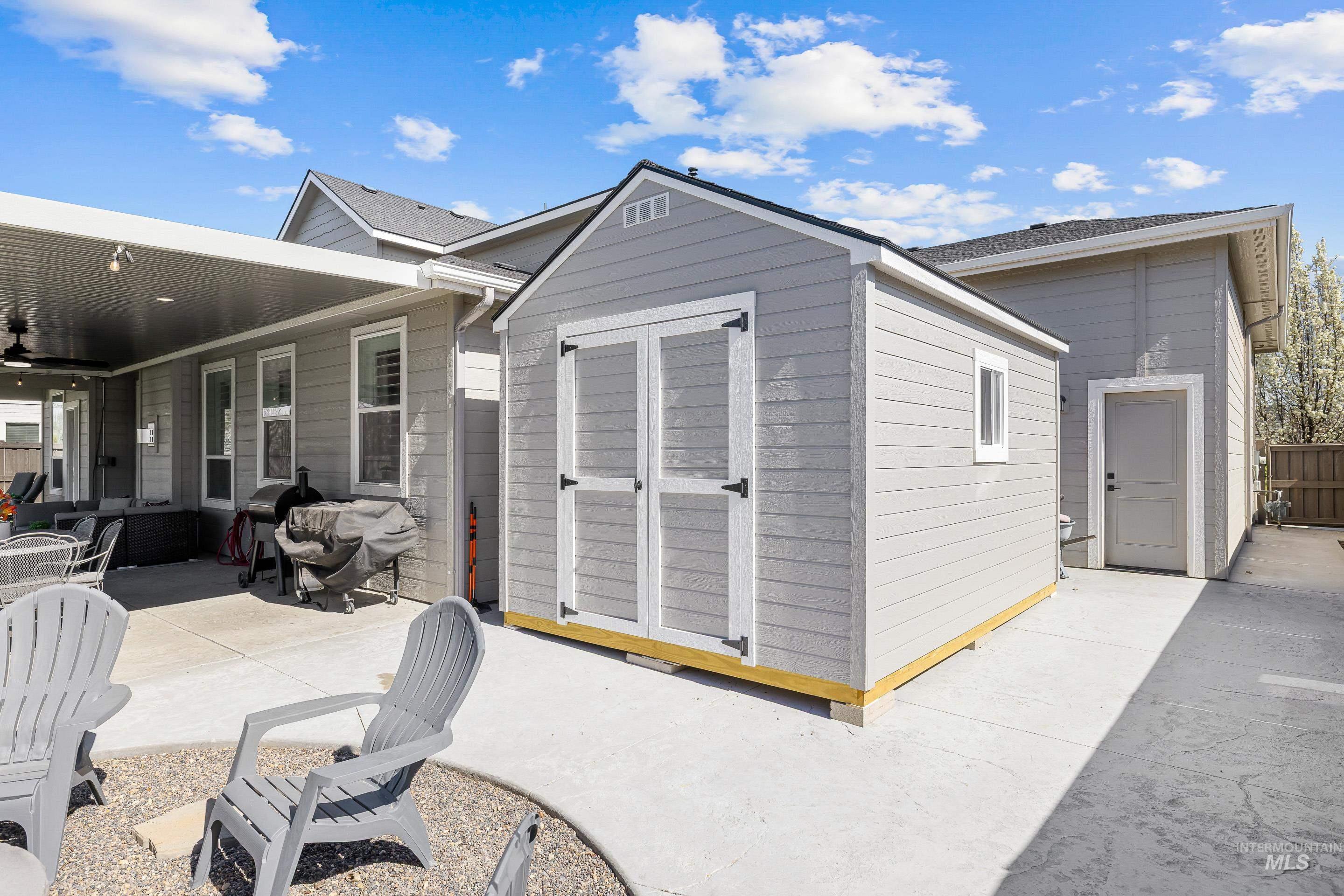 1765 N Highbury Way, Eagle, Idaho 83616, 5 Bedrooms, 2.5 Bathrooms, Residential For Sale, Price $1,100,000,MLS 98980030