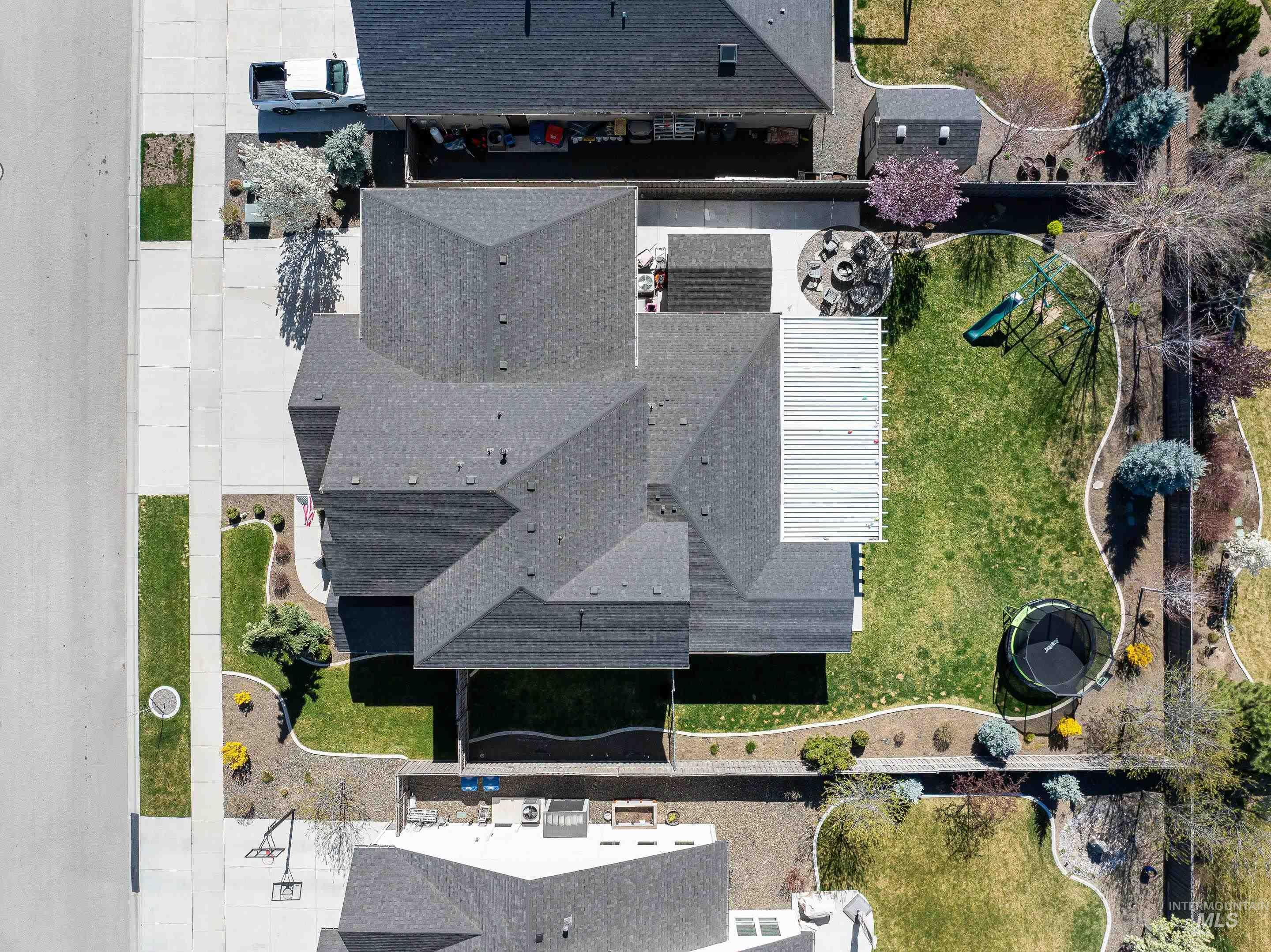 1765 N Highbury Way, Eagle, Idaho 83616, 5 Bedrooms, 2.5 Bathrooms, Residential For Sale, Price $1,100,000,MLS 98980030