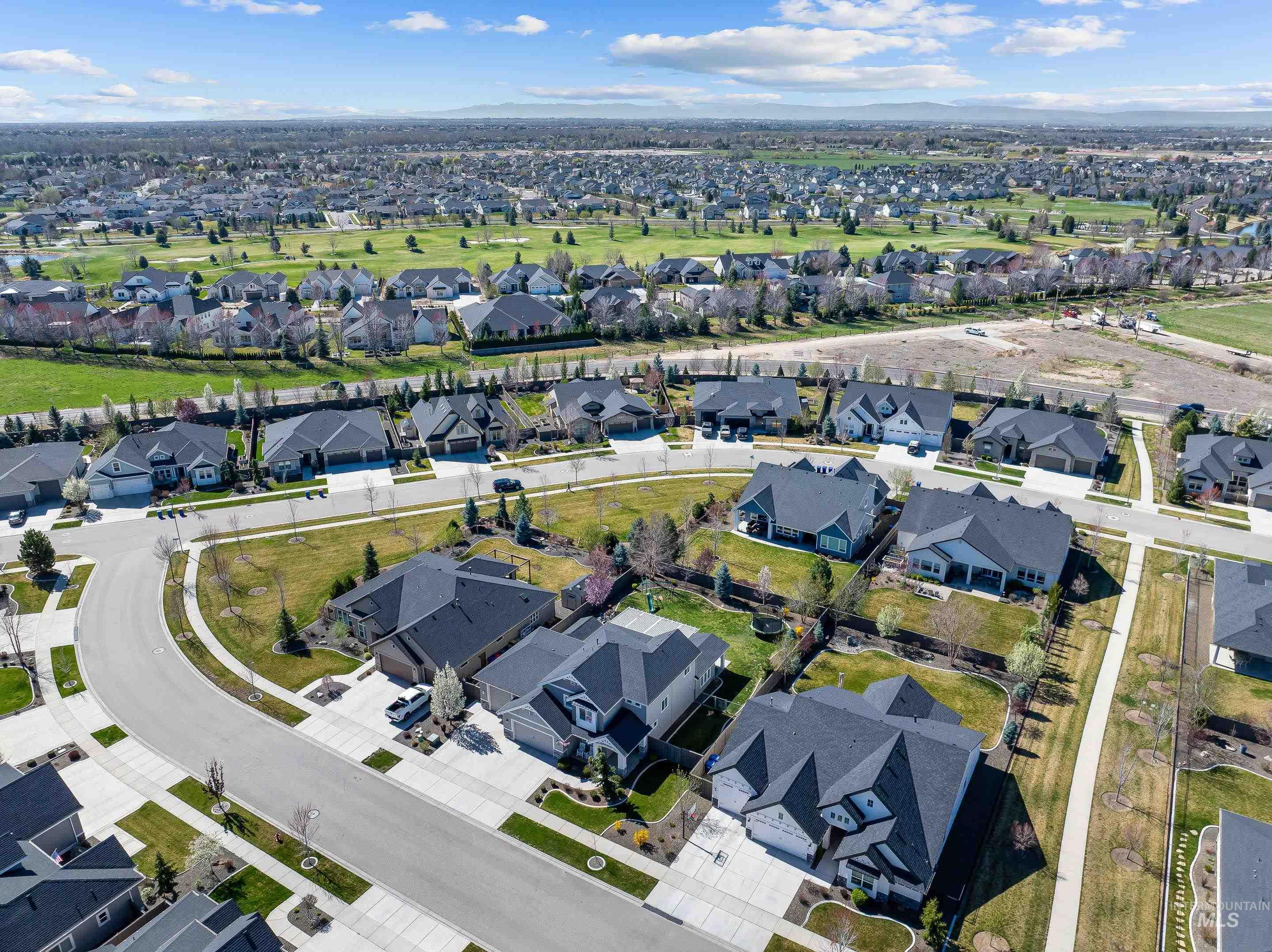 1765 N Highbury Way, Eagle, Idaho 83616, 5 Bedrooms, 2.5 Bathrooms, Residential For Sale, Price $1,100,000,MLS 98980030