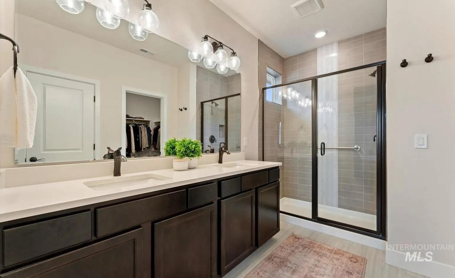 11972 W Wellness Lane, Kuna, Idaho 83634, 2 Bedrooms, 2 Bathrooms, Residential For Sale, Price $518,900,MLS 98980031