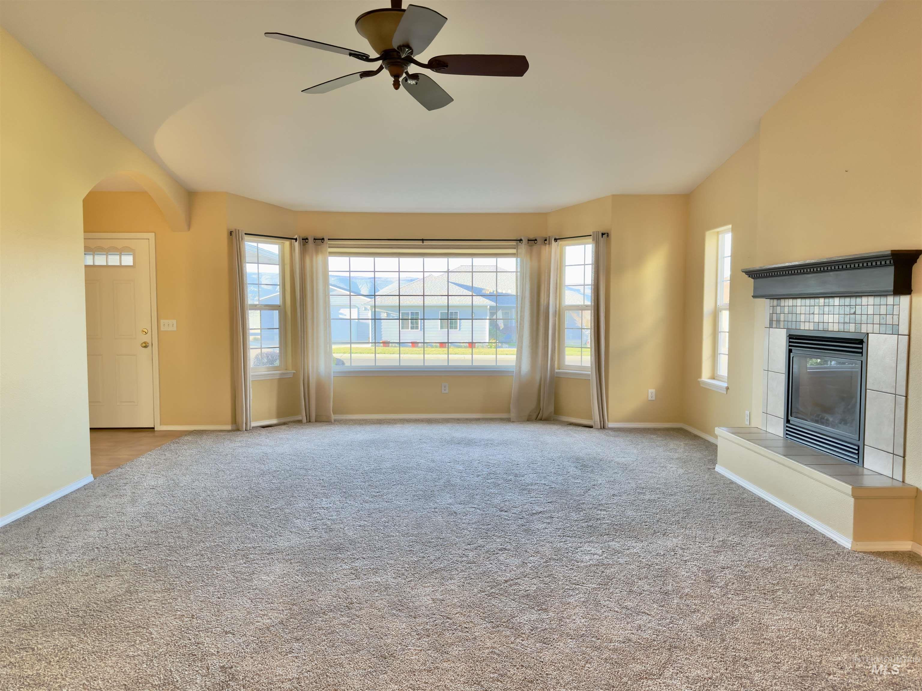 830 Cypress St, Lewiston, Idaho 83501, 2 Bedrooms, 2 Bathrooms, Residential For Sale, Price $389,000,MLS 98980032