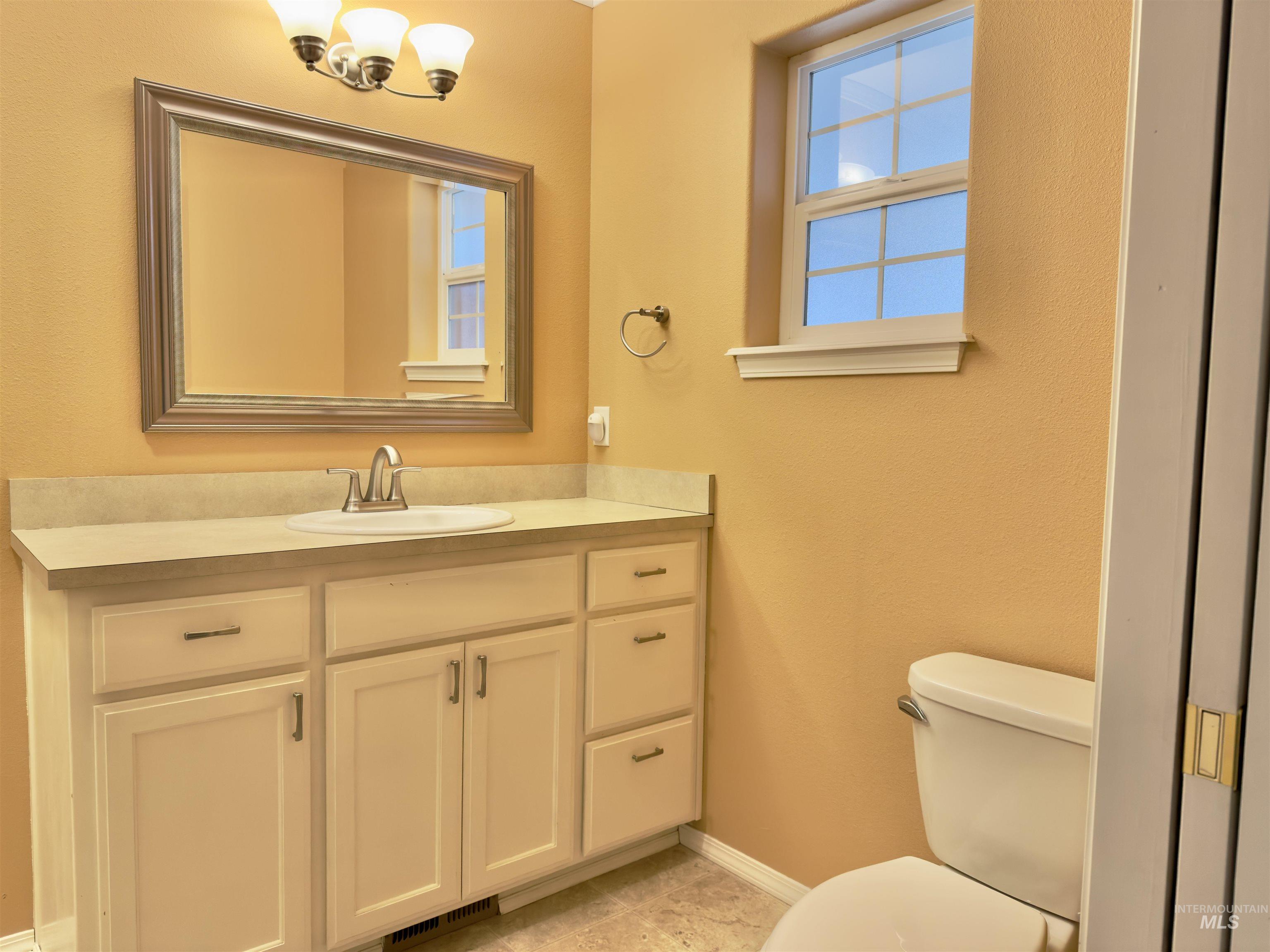 830 Cypress St, Lewiston, Idaho 83501, 2 Bedrooms, 2 Bathrooms, Residential For Sale, Price $389,000,MLS 98980032