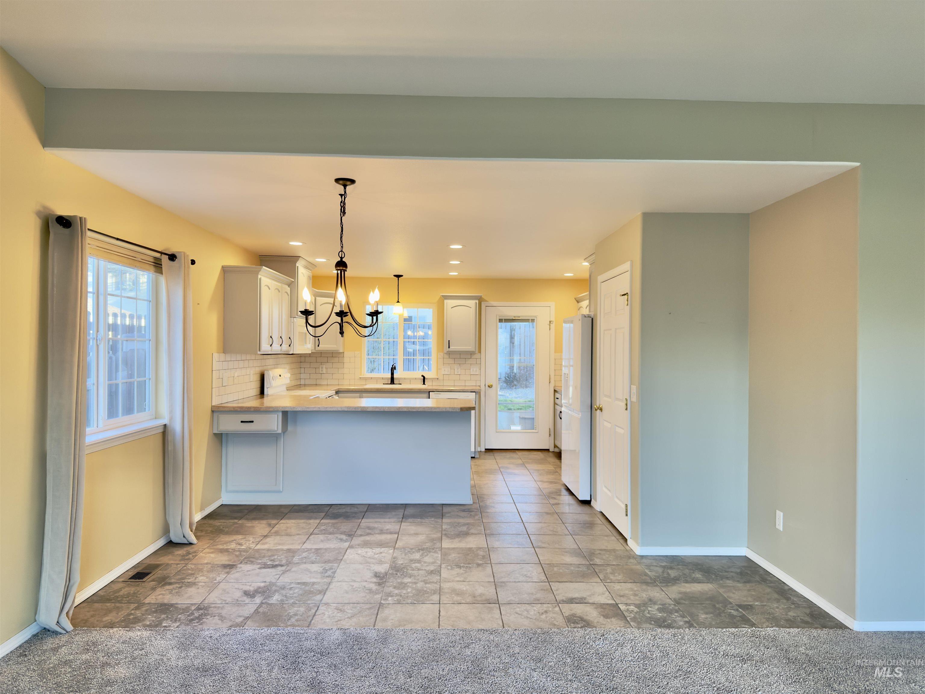 830 Cypress St, Lewiston, Idaho 83501, 2 Bedrooms, 2 Bathrooms, Residential For Sale, Price $389,000,MLS 98980032