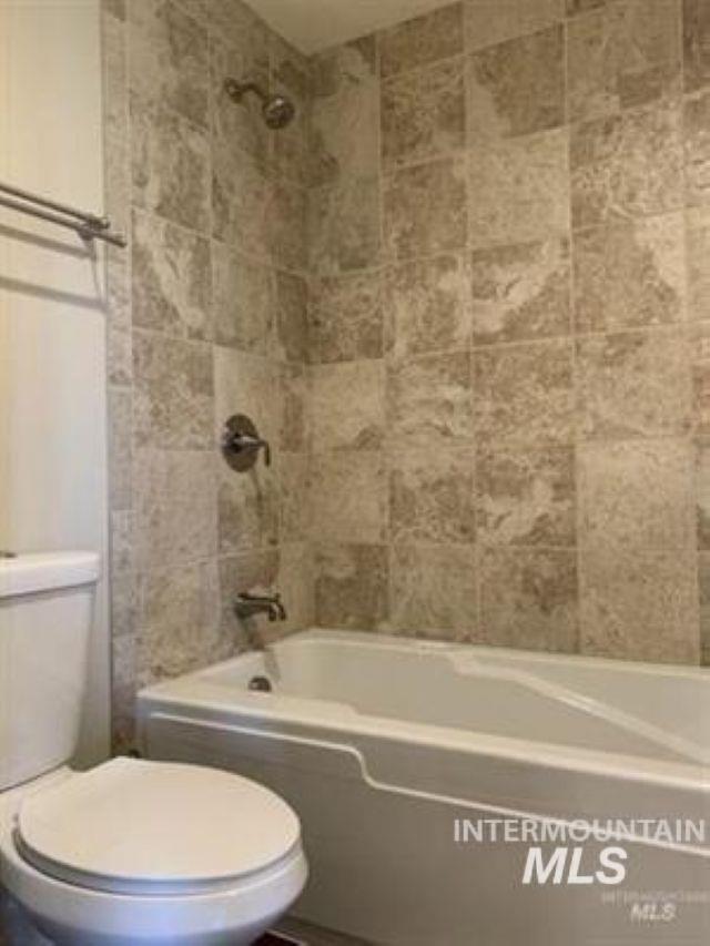 3401 14th Street, Lewiston, Idaho 83501, 3 Bedrooms, 3 Bathrooms, Residential Income For Sale, Price $599,000, 98980034